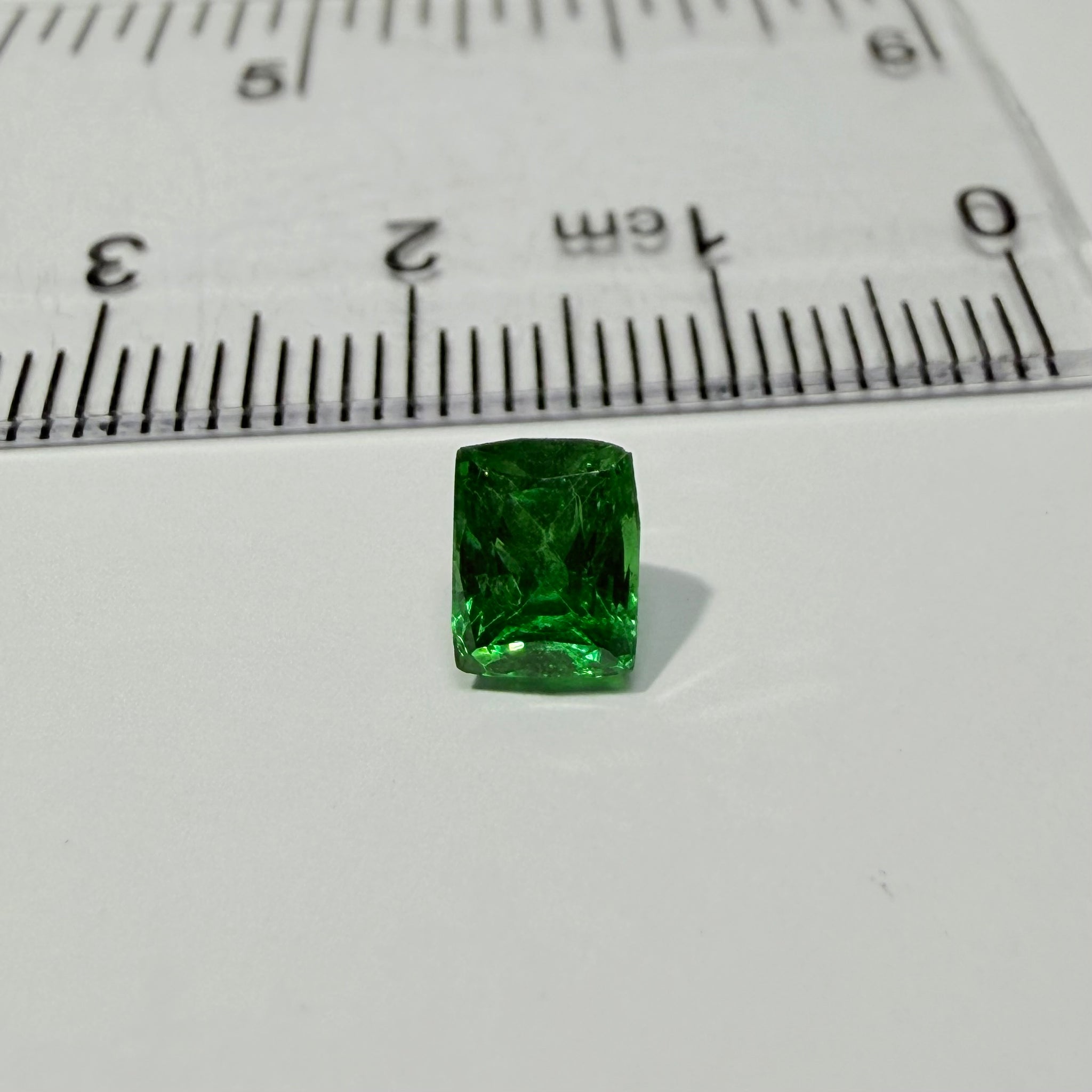 Tsavorite Garnet, 1.13ct, Tanzania, Untreated Unheated