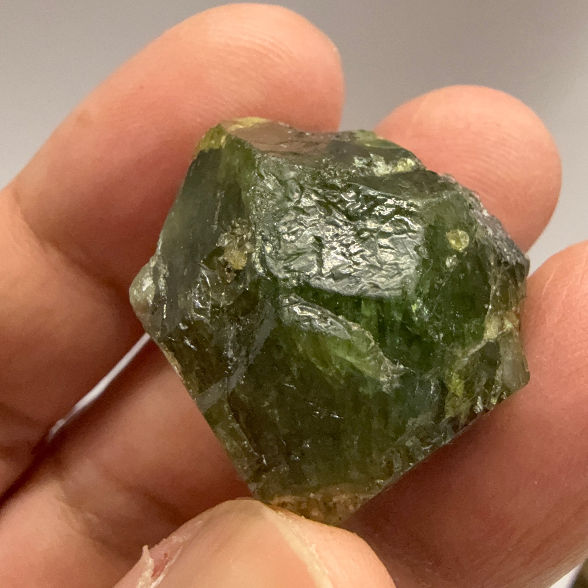 Tsavorite Garnet Crystal on Matrix, 21.94gm / 109.71ct, Merelani, Tanzania, Untreated Unheated. 25 x 26 x 20.6mm