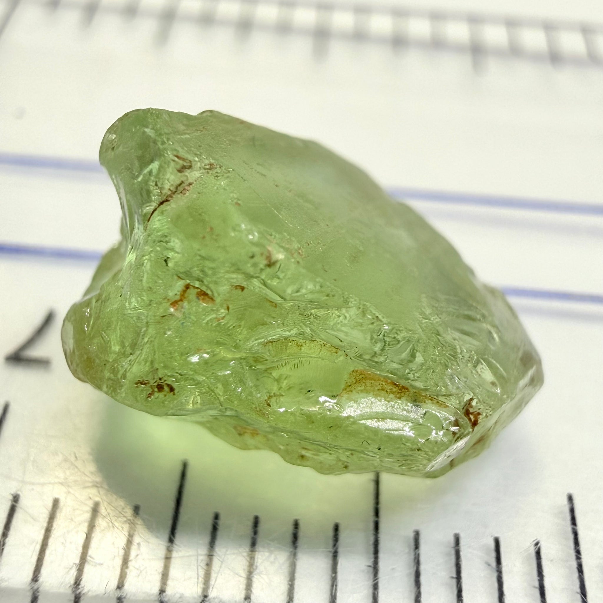 Tsavorite Garnet, 5.65ct, Kenya, Untreated Unheated, parallel needles running through