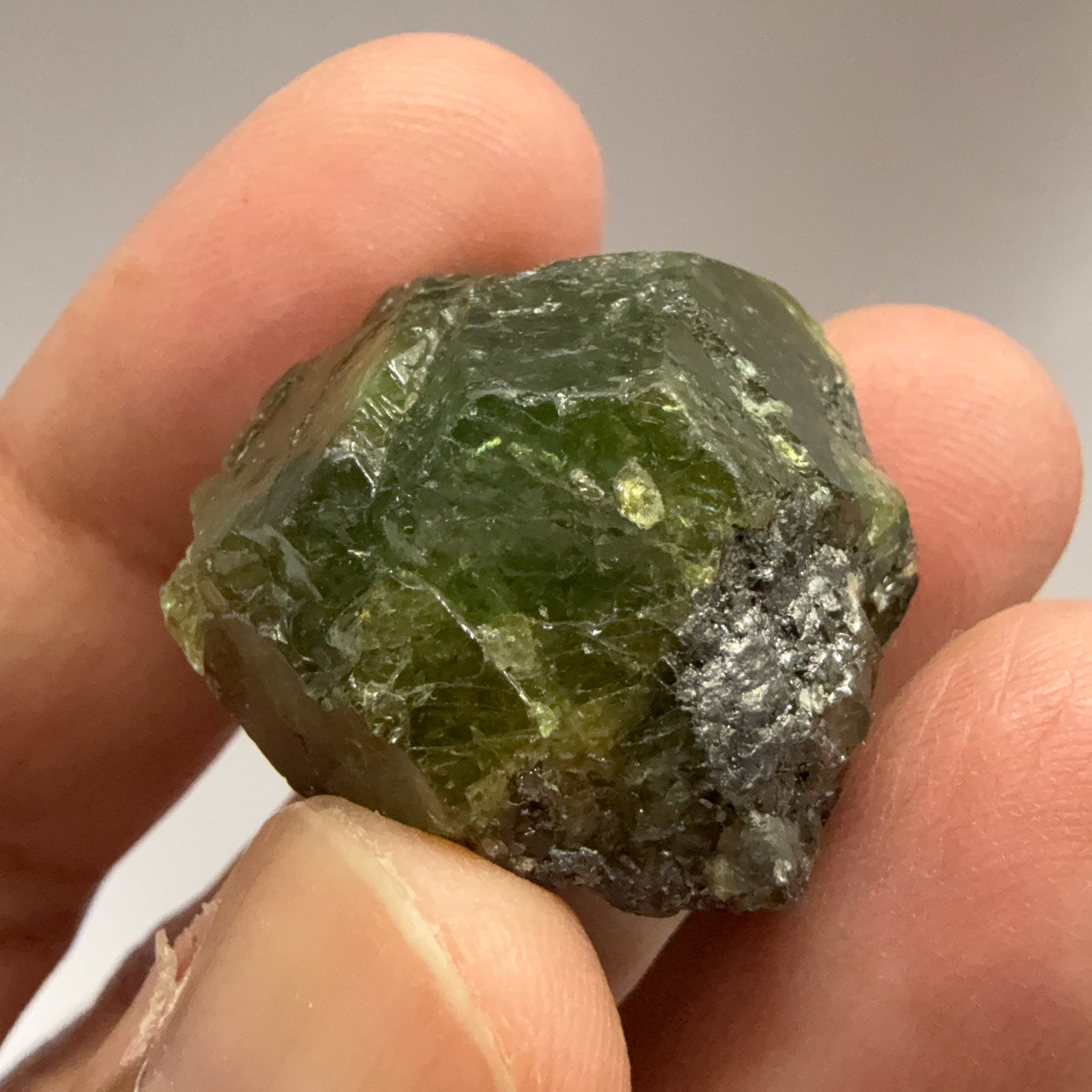 Tsavorite Garnet Crystal on Matrix, 21.94gm / 109.71ct, Merelani, Tanzania, Untreated Unheated. 25 x 26 x 20.6mm