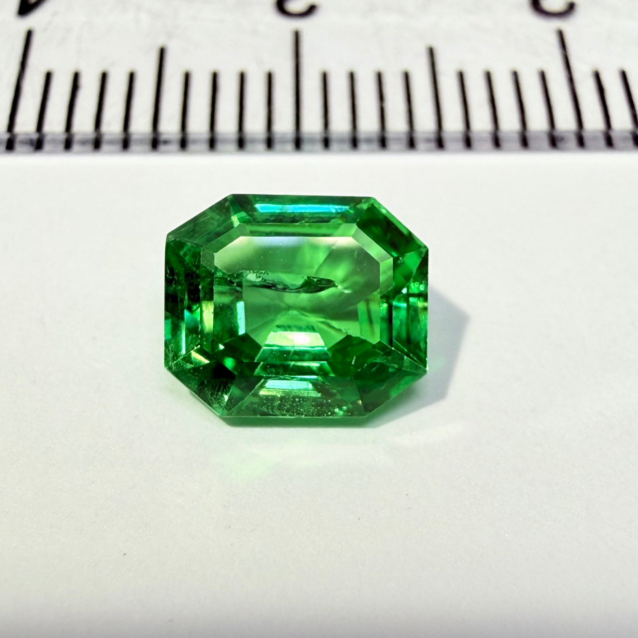 Tsavorite Garnet, 1.48ct, Tanzania, Untreated Unheated, slight inclusion