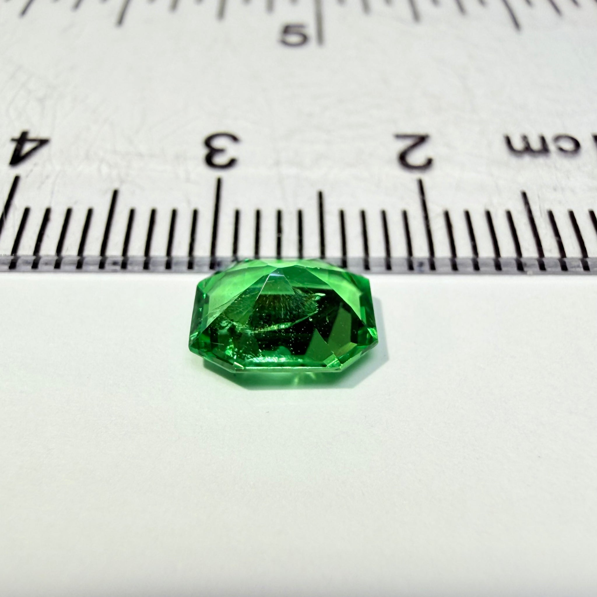 Tsavorite Garnet, 1.48ct, Tanzania, Untreated Unheated, slight inclusion