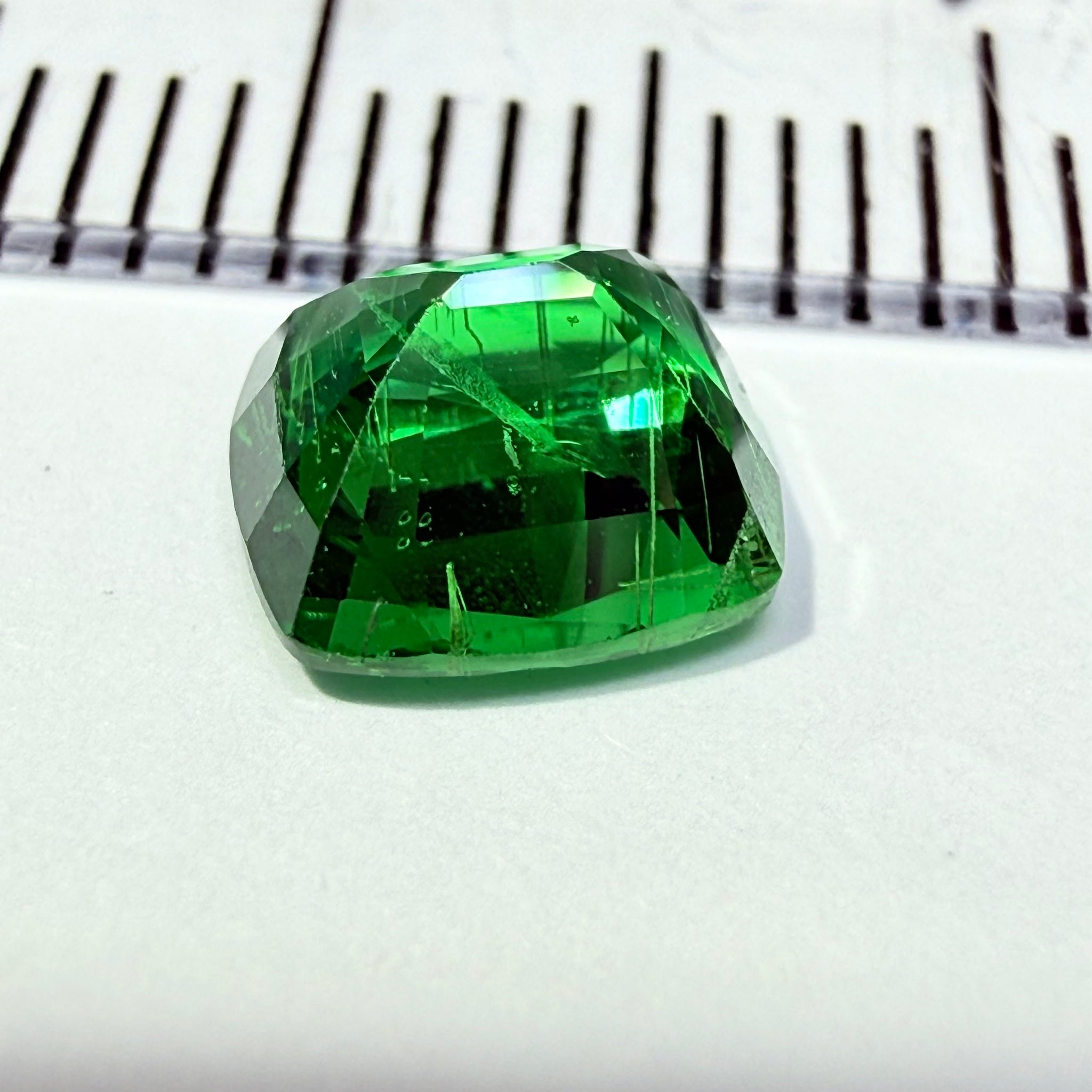 Tsavorite Garnet, 1.29ct, Tanzania, Untreated Unheated