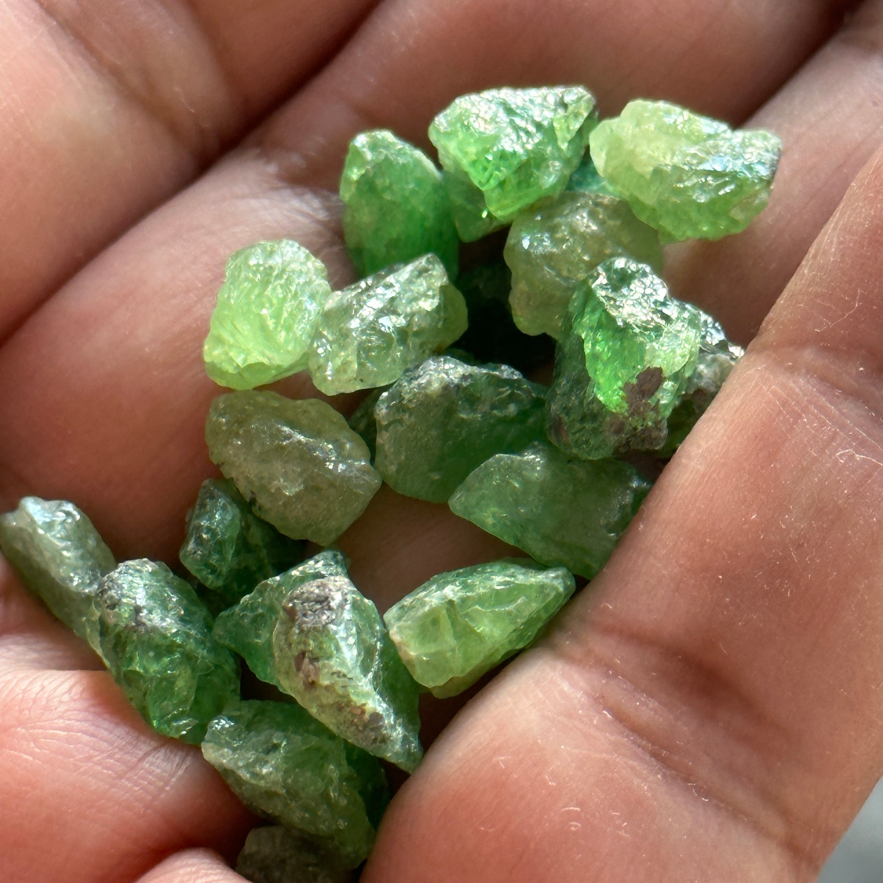 Lot Of 16 Sweet Green Tsavorite Garnet Polished Stones From, 45% OFF