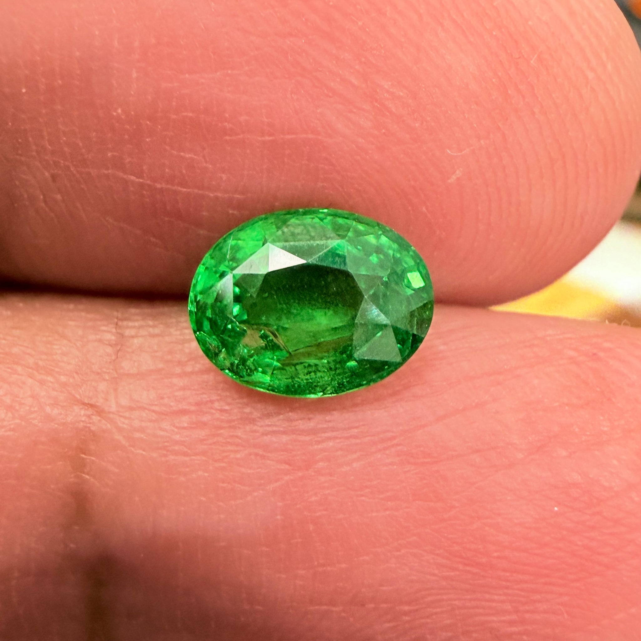 Tsavorite Garnet, 1.77ct, Tanzania, Untreated Unheated, slight inclusion under the crown