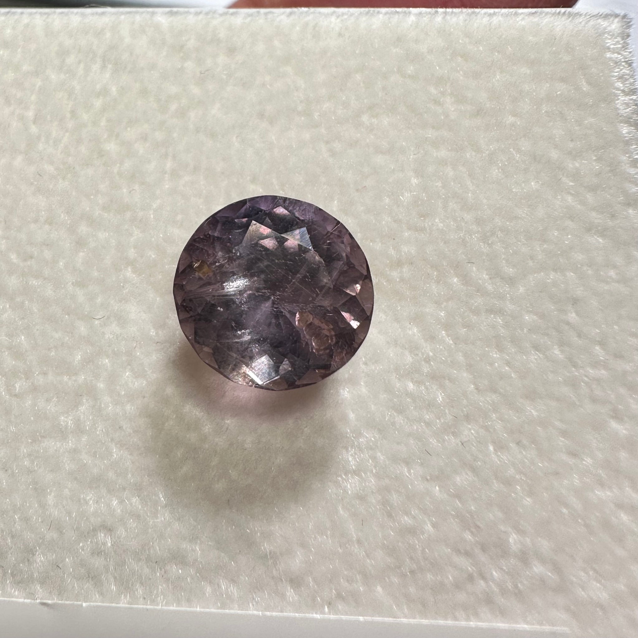 Colour Change Sapphire, 4.84ct, Umba, Tanzania. Untreated Unheated. See photos for colour change