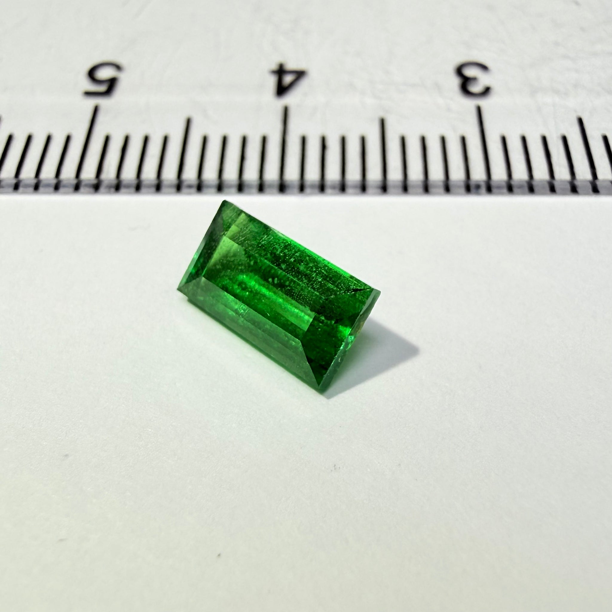 Tsavorite Garnet, 1.34ct, Tanzania, Untreated Unheated