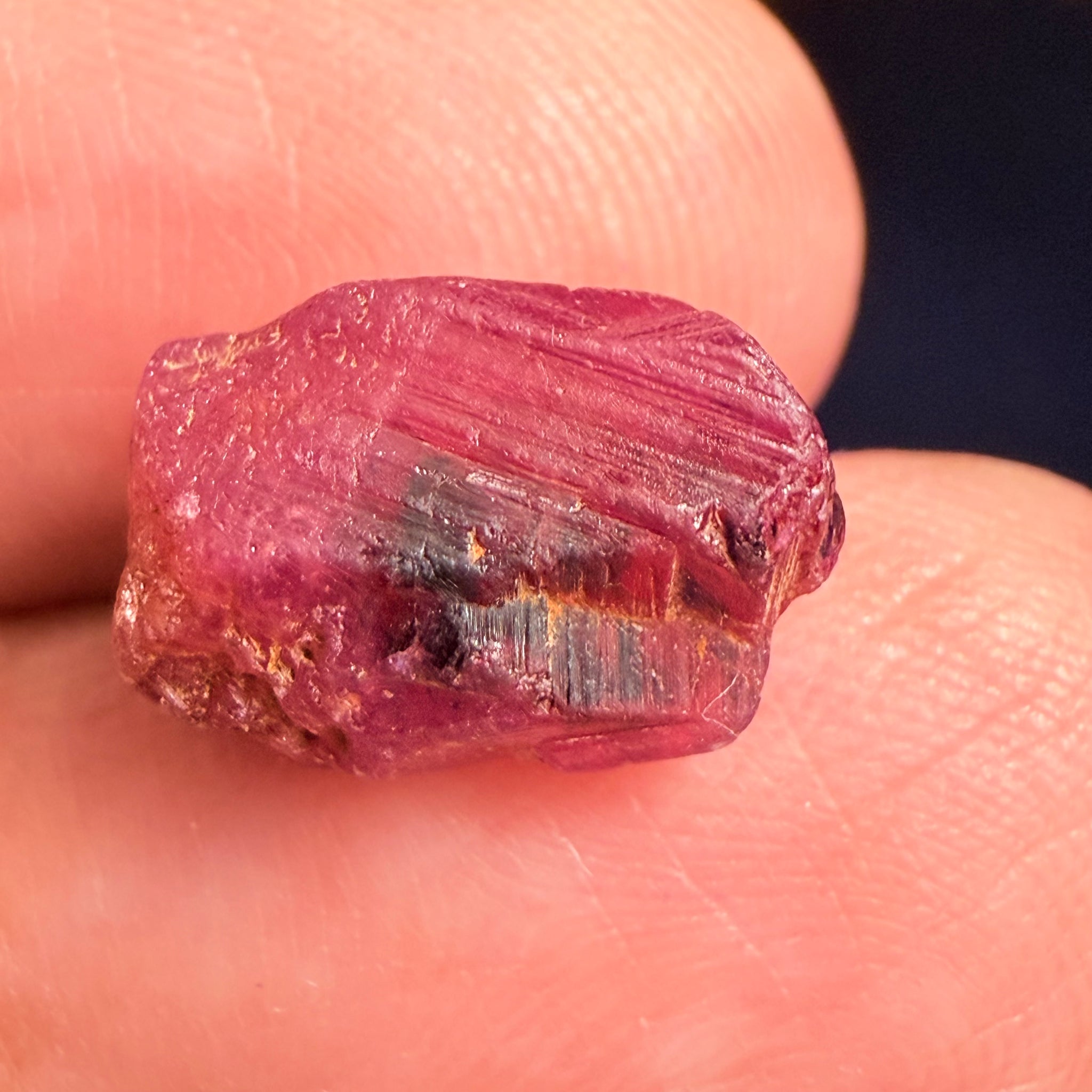 Winza Sapphire Crystal, 7.64ct, Winza Tanzania, see all sides in the pictures and video, superb etching, Untreated Unheated, 12.7 x 8.5 x 6.3mm