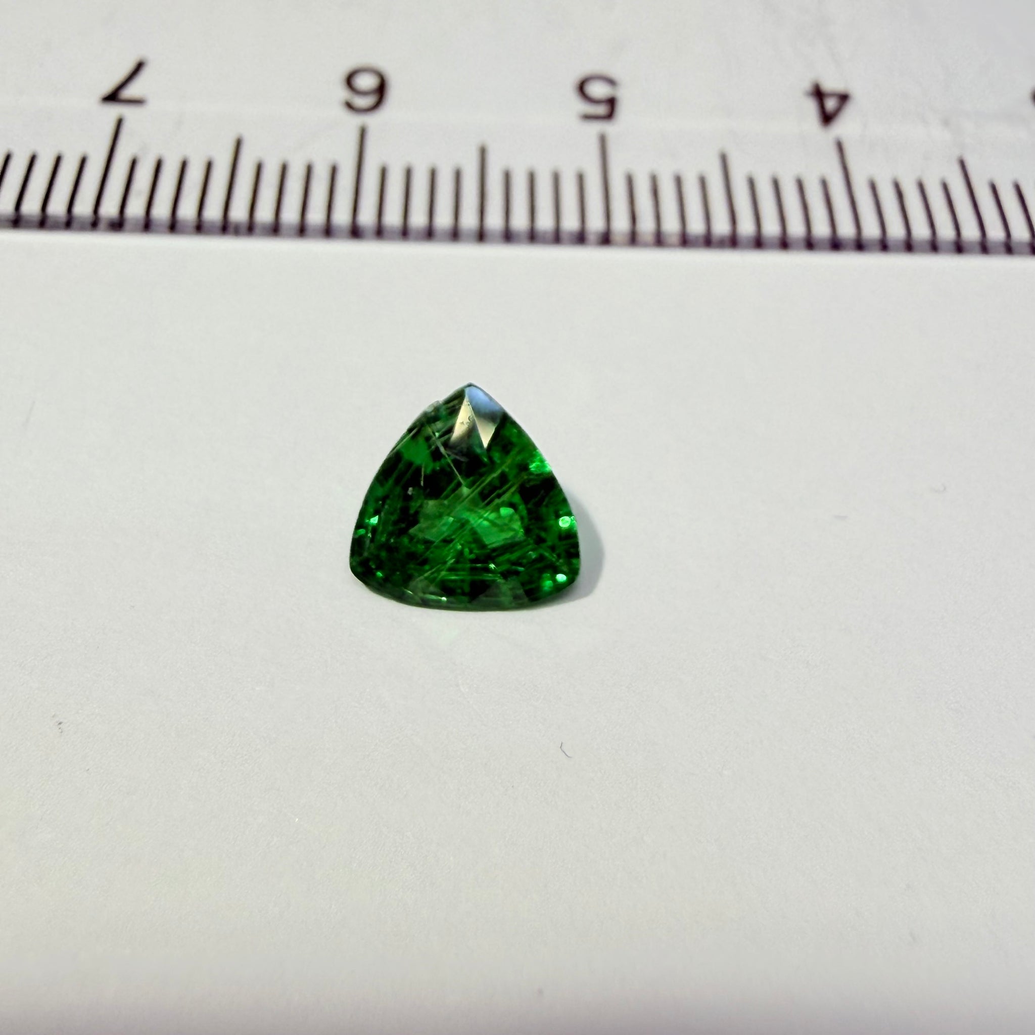 Tsavorite Garnet, 1.03ct, Tanzania, Untreated Unheated, sl dent on girdle, see next photo