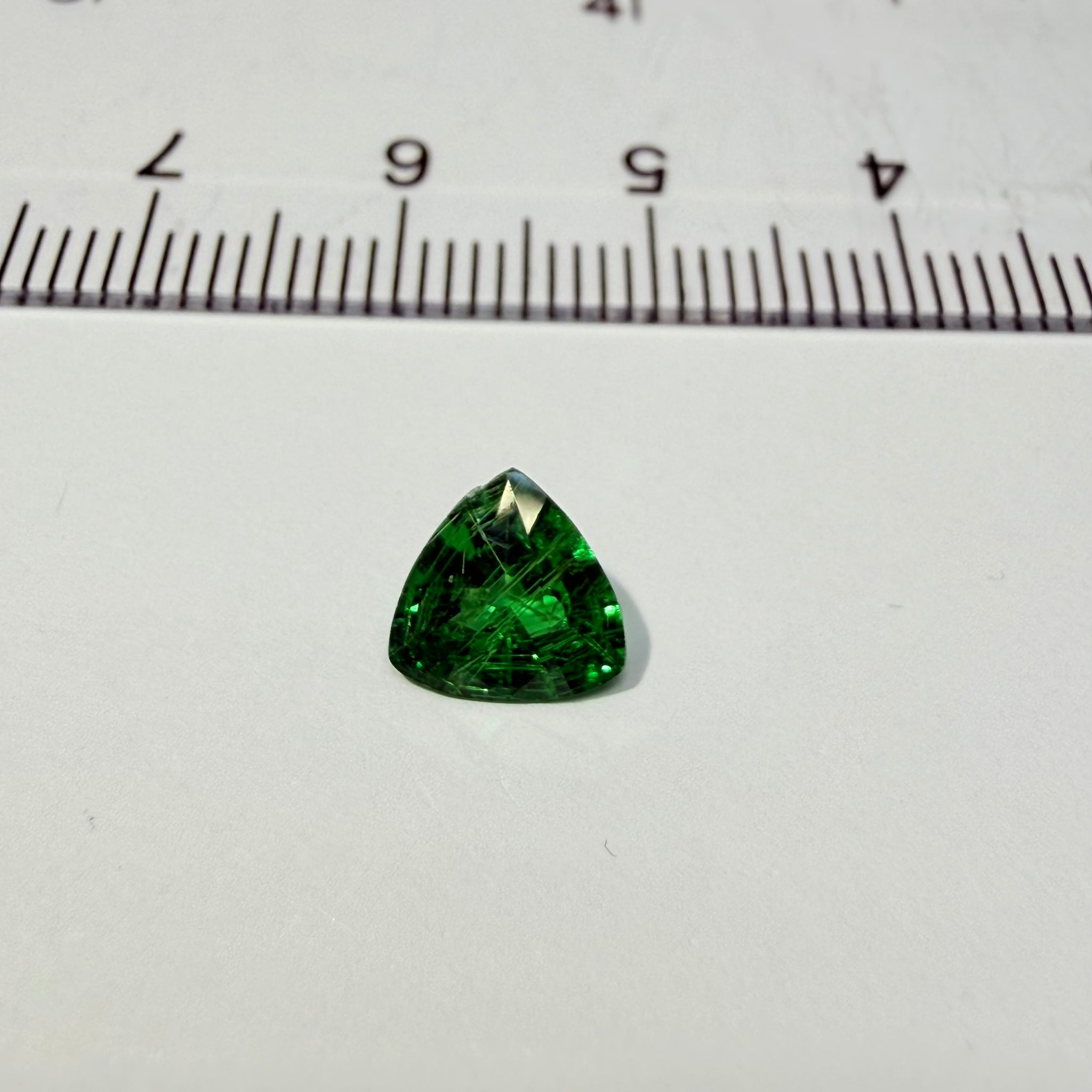 Tsavorite Garnet, 1.03ct, Tanzania, Untreated Unheated, sl dent on girdle, see next photo