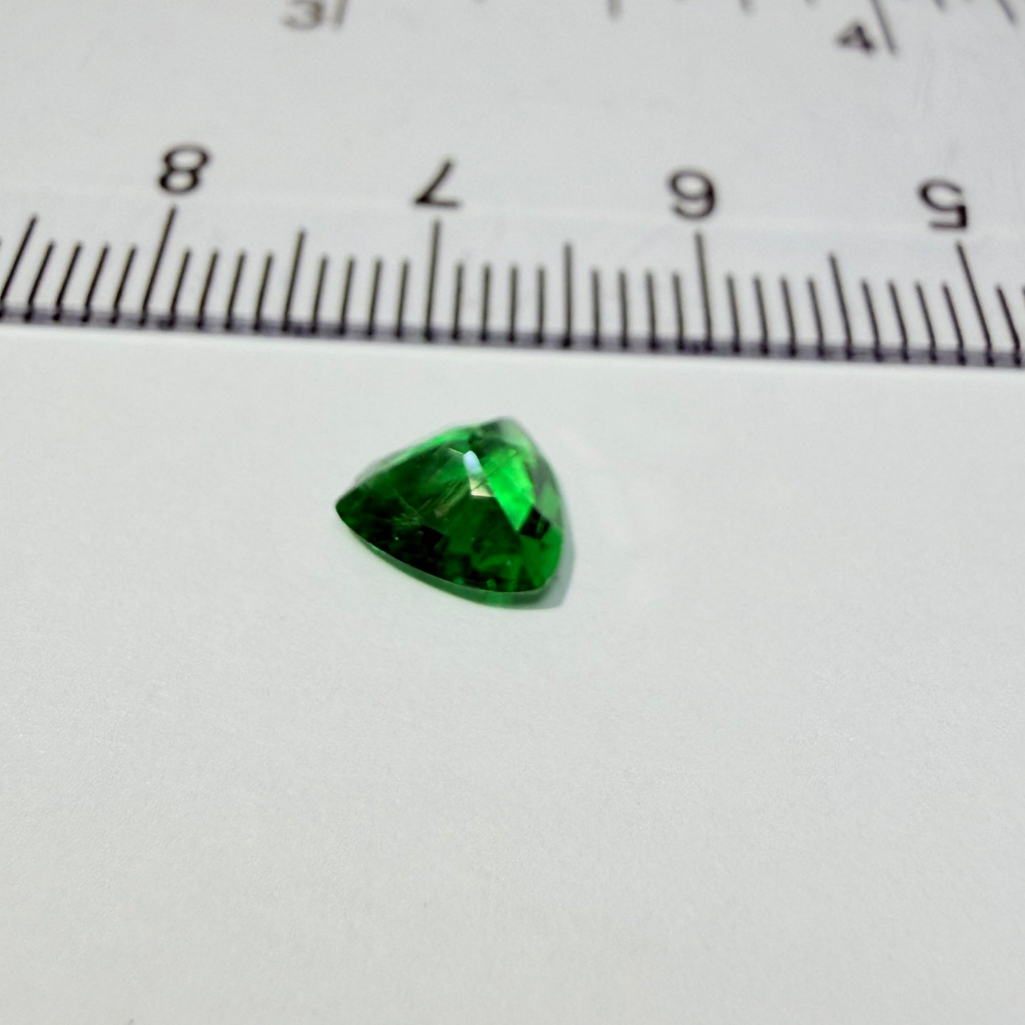 Tsavorite Garnet, 1.03ct, Tanzania, Untreated Unheated, sl dent on girdle, see next photo