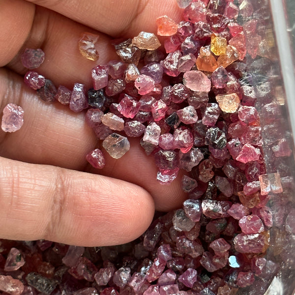 Winza Sapphire, Tanzania, Unheated, Per Stone, want any particular colour, just ask, faceting, cabbing and specimen grade