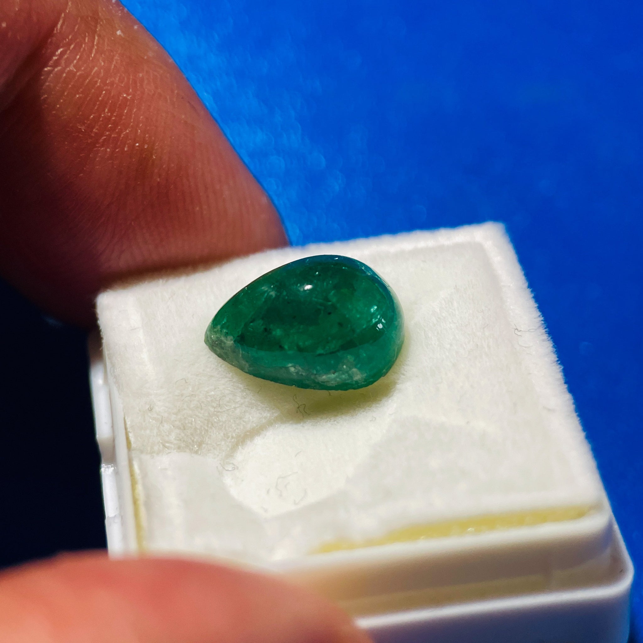 4.08Ct Tanzanian Emerald Cabochon No Oil Untreated Unheated