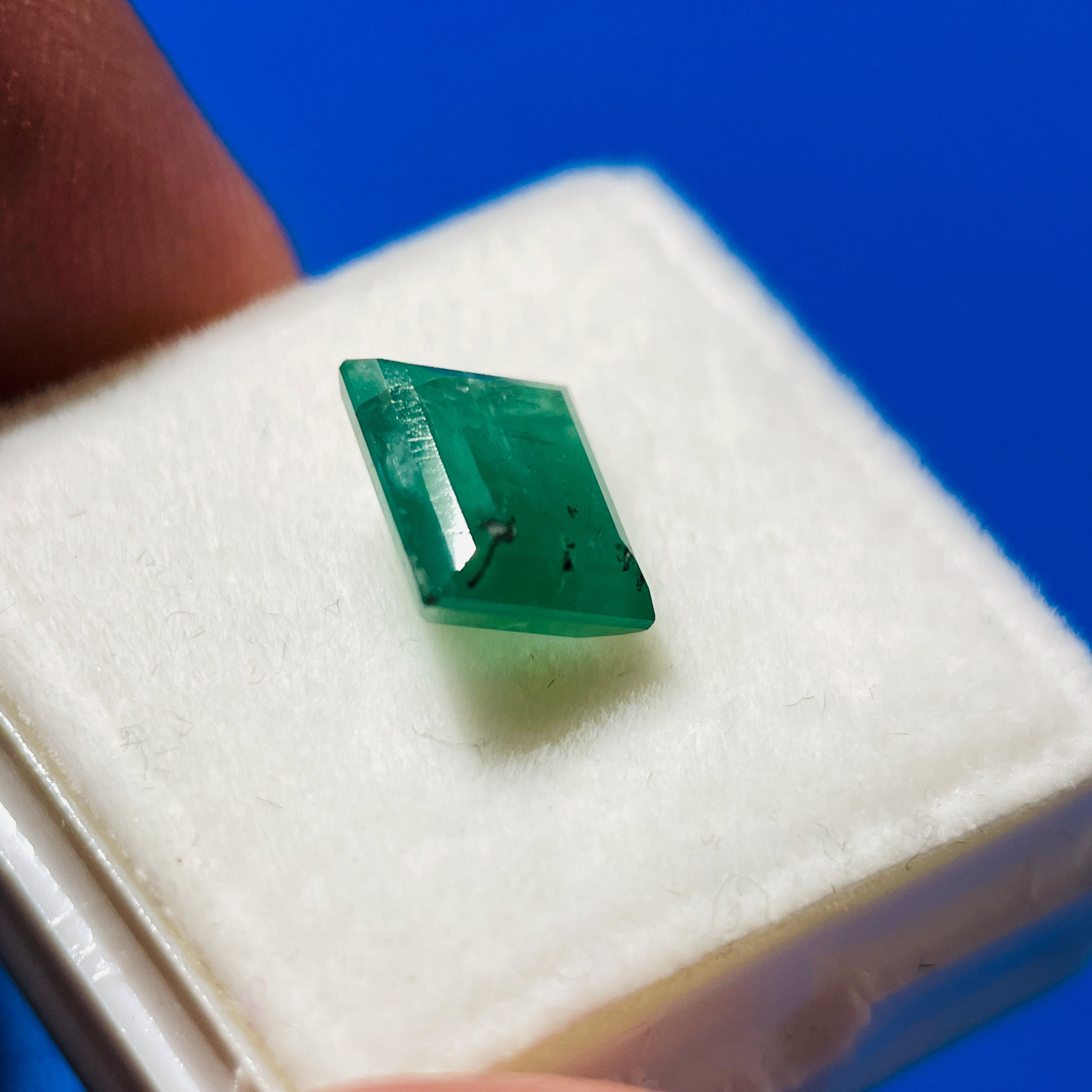2.83Ct Emerald Ethiopia No Oil Added But Some Labs May Describe The Stone As Minor Oil Or