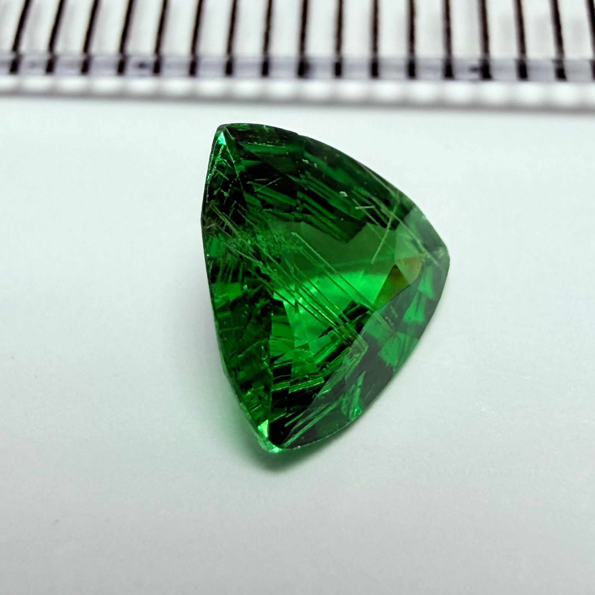Tsavorite Garnet, 1.03ct, Tanzania, Untreated Unheated, sl dent on girdle, see next photo
