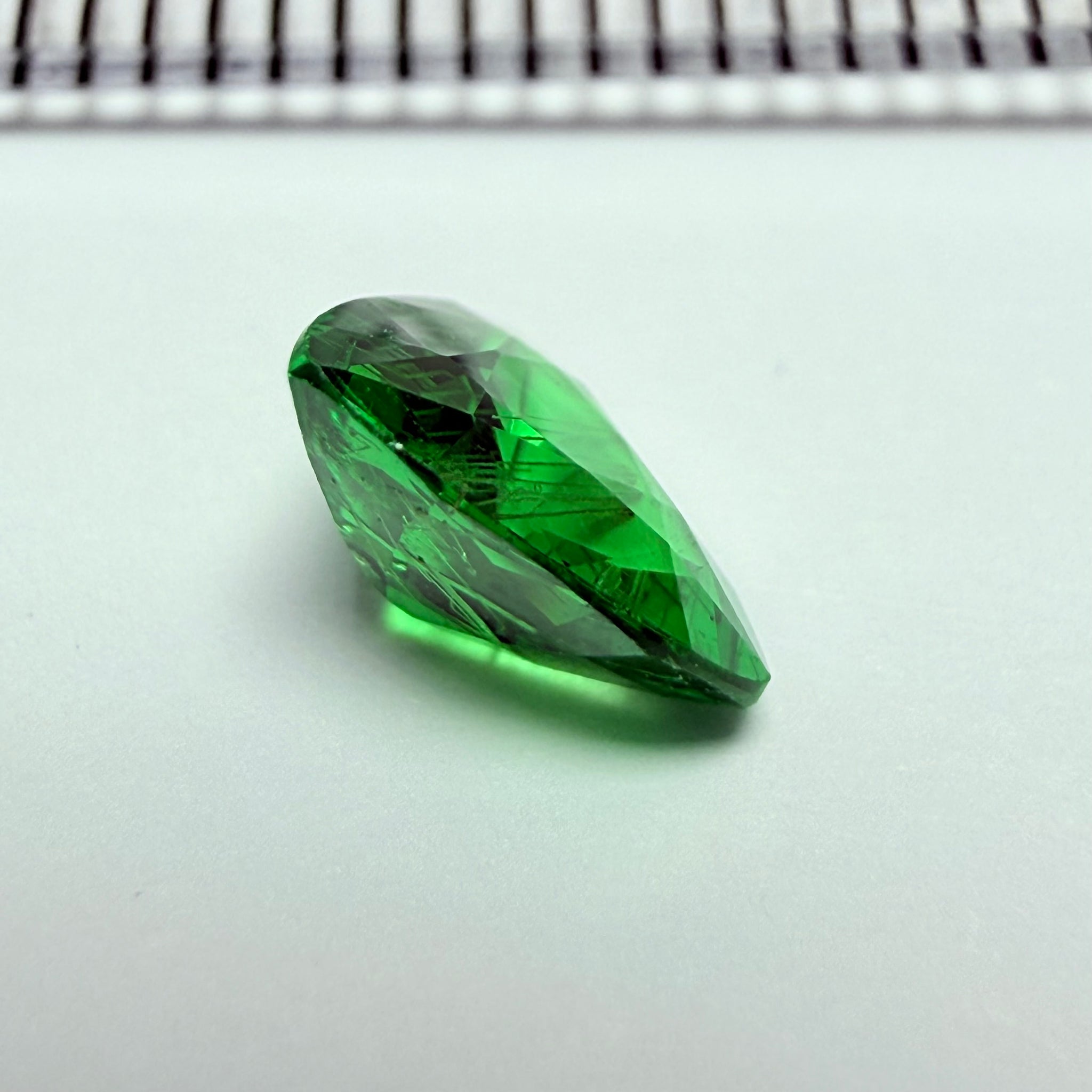 Tsavorite Garnet, 1.03ct, Tanzania, Untreated Unheated, sl dent on girdle, see next photo