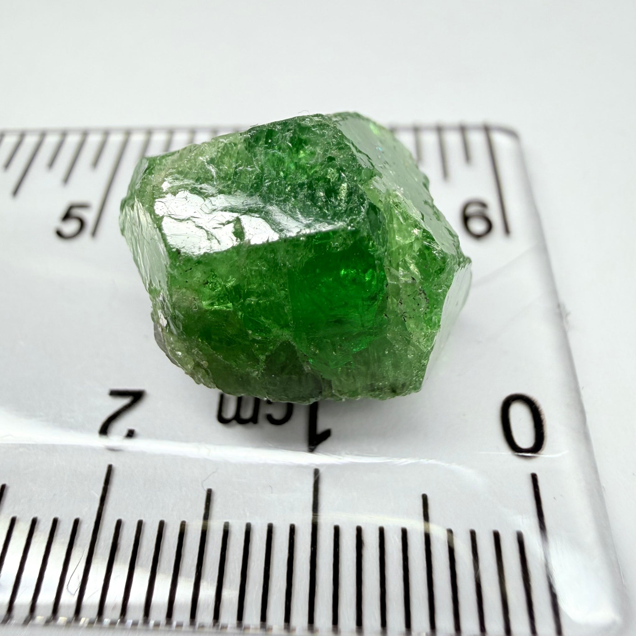 Tsavorite Garnet Crystal, 25.73ct, Merelani, Tanzania, Untreated Unheated