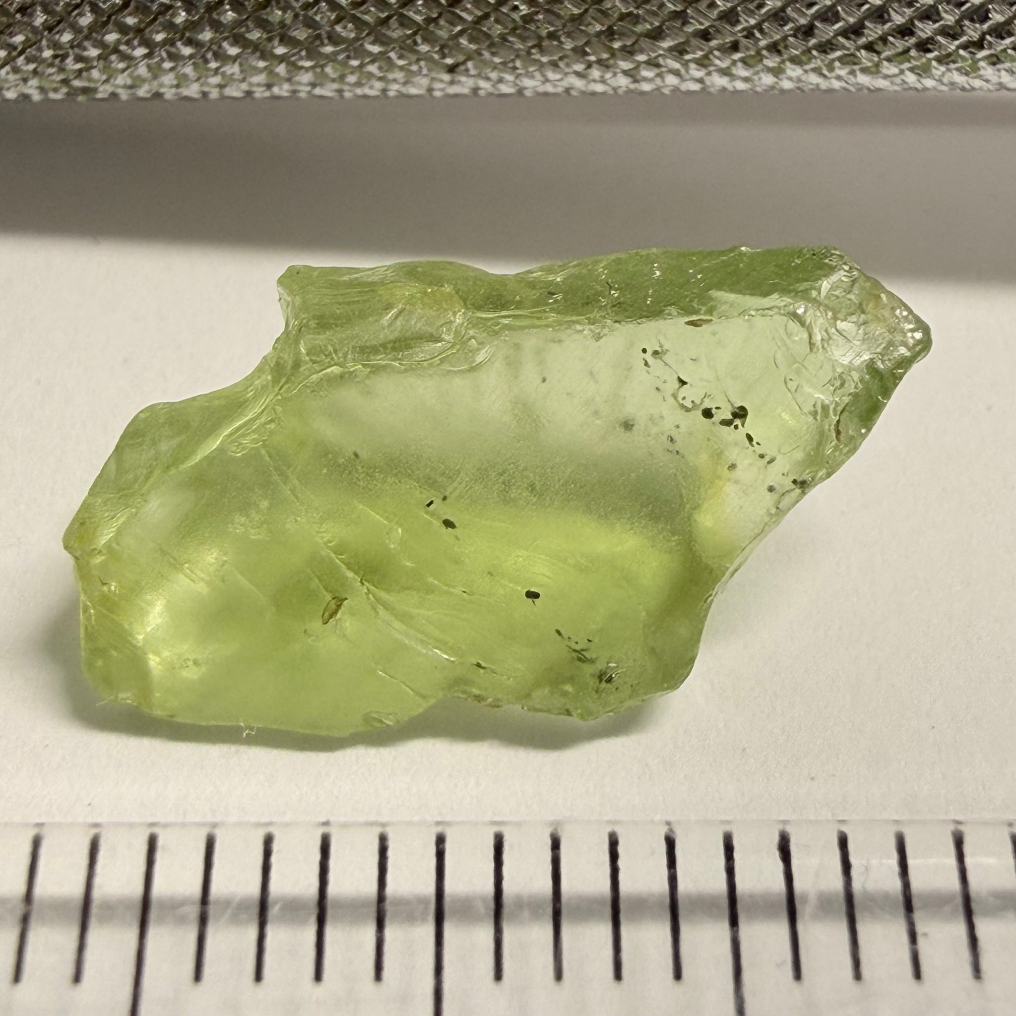 Tsavorite Garnet, 6.58ct, Kenya, Untreated Unheated, vs-vvs, sl inclusion on outside, light lime green colour