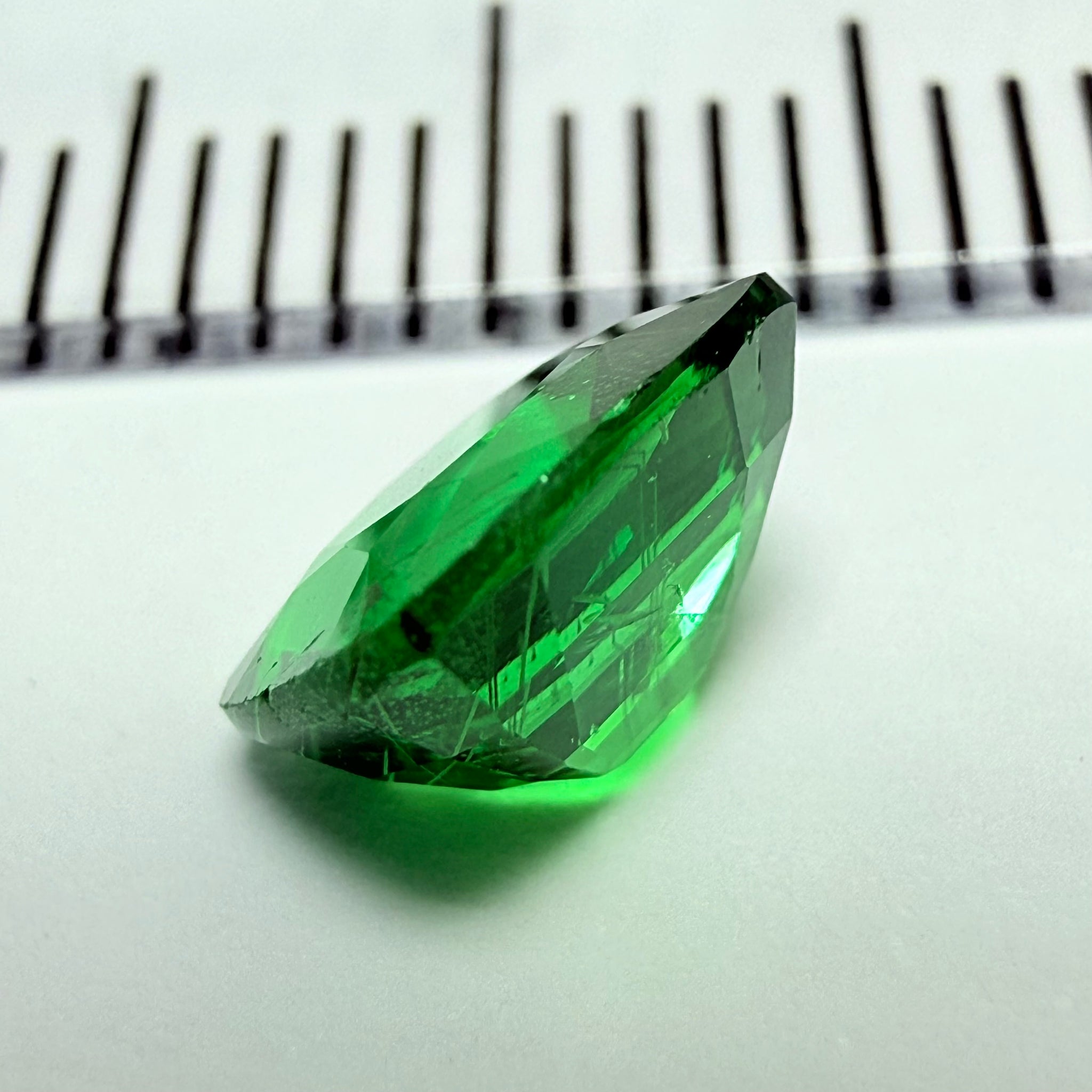 Tsavorite Garnet, 1.29ct, Tanzania, Untreated Unheated