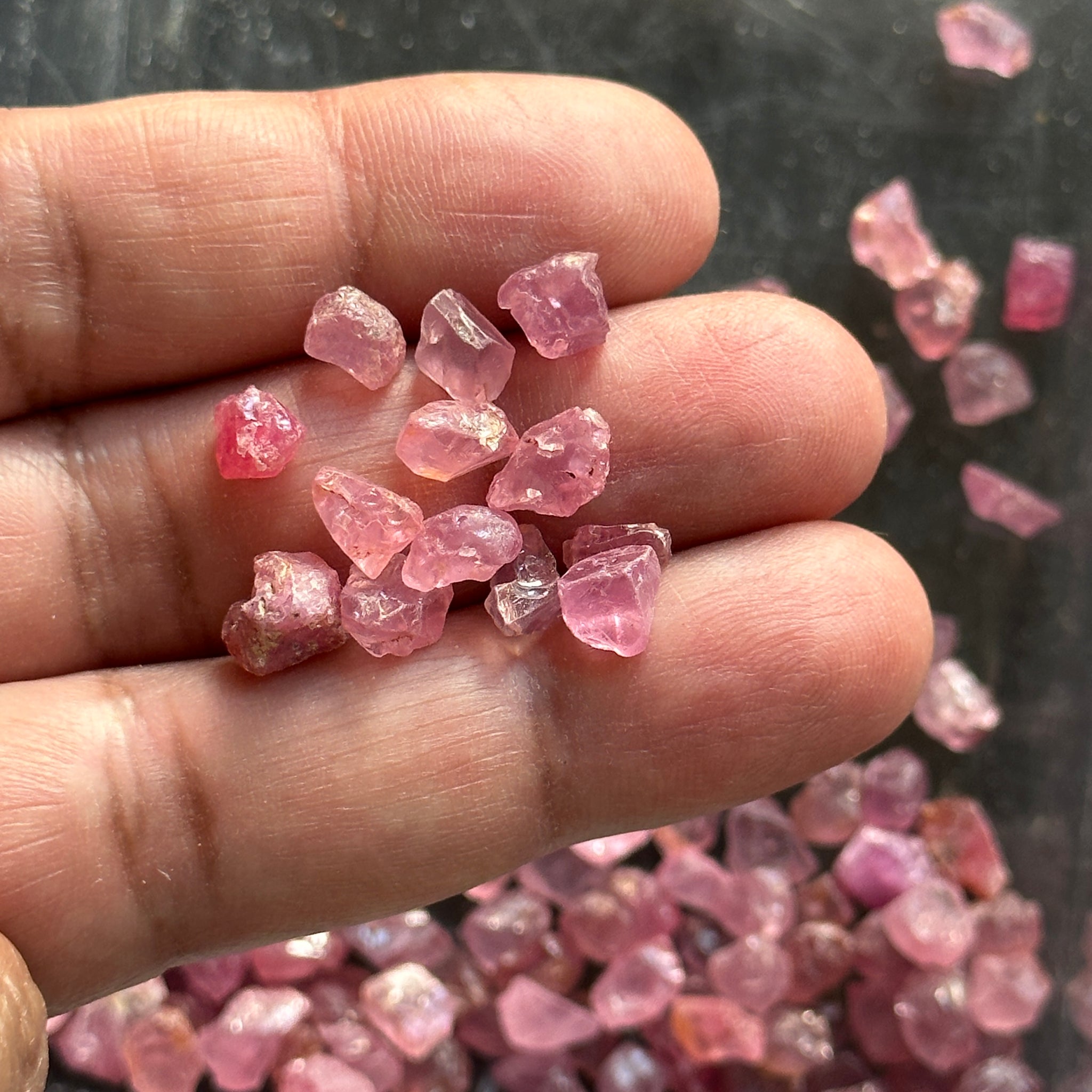 Spinel, Tanzania, Untreated Unheated, Per Stone, faceting, cabbing and specimen grade