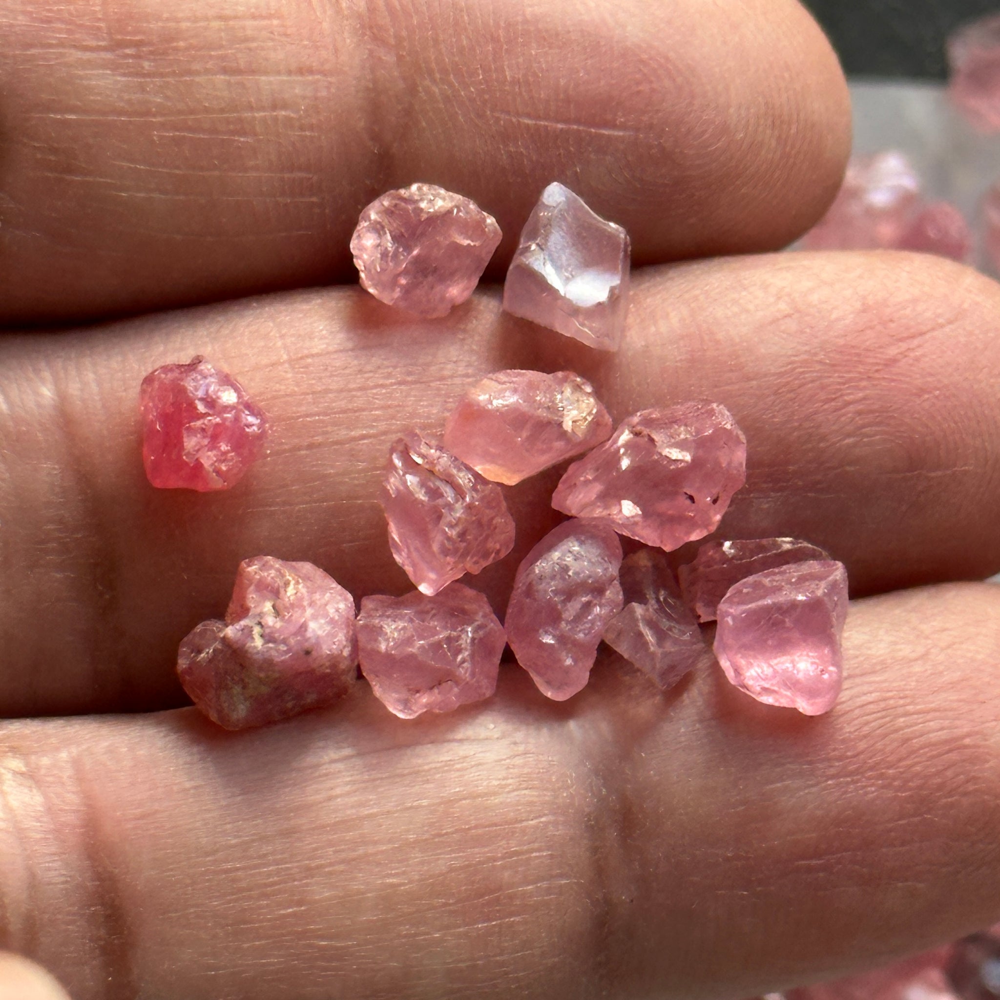 Spinel, Tanzania, Untreated Unheated, Per Stone, faceting, cabbing and specimen grade