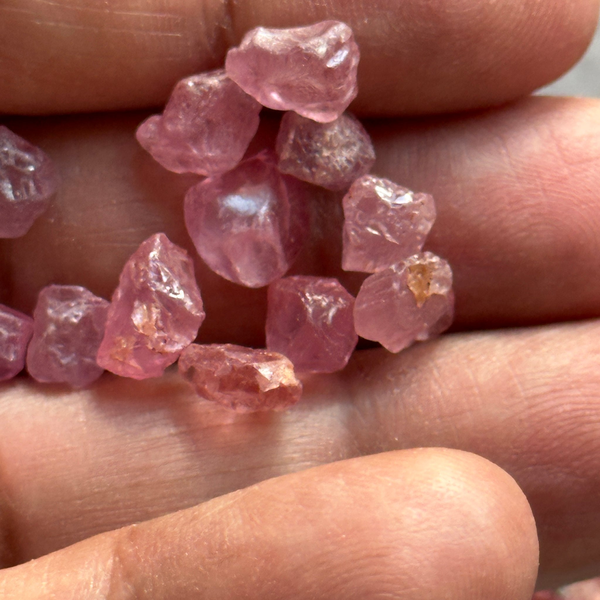 Spinel, Tanzania, Untreated Unheated, Per Stone, faceting, cabbing and specimen grade