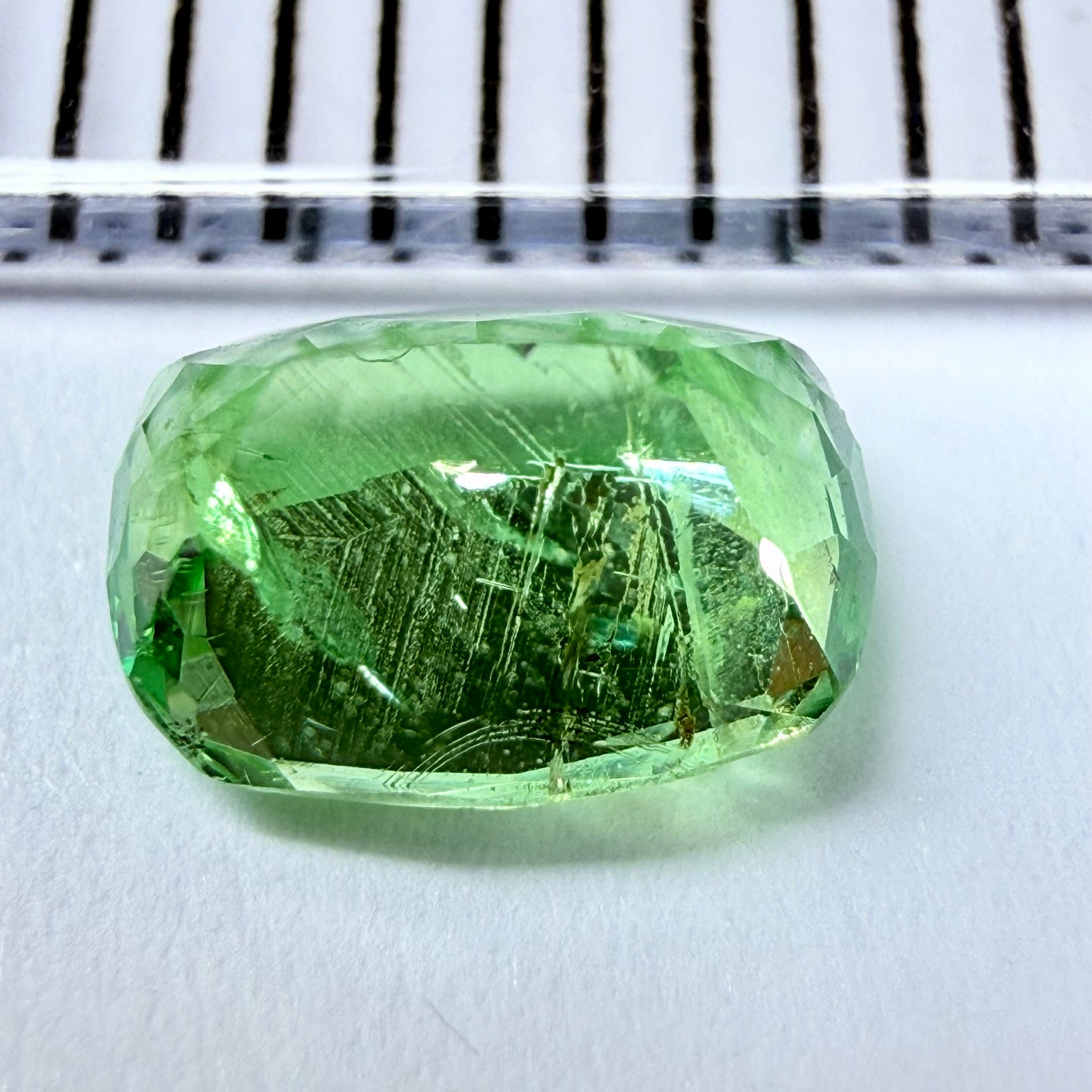 Tsavorite Garnet, 0.97ct, Tanzania, Untreated Unheated