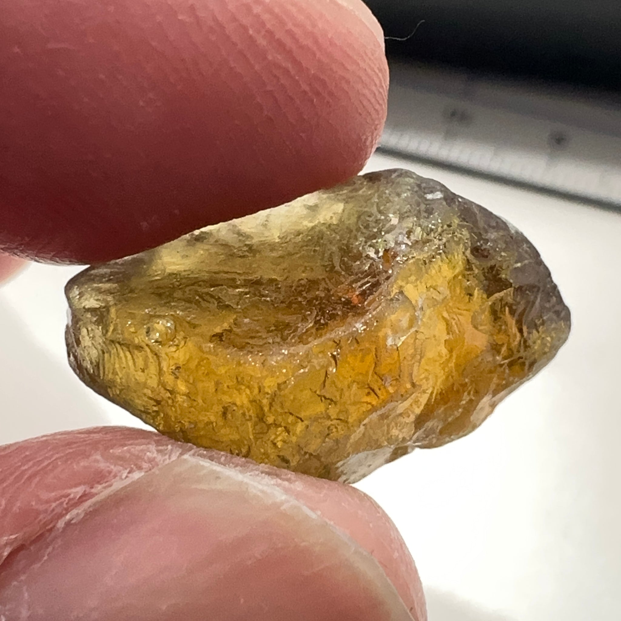 Apatite, 18.68ct, Tanzania, Untreated Unheated, VVS with slight silk