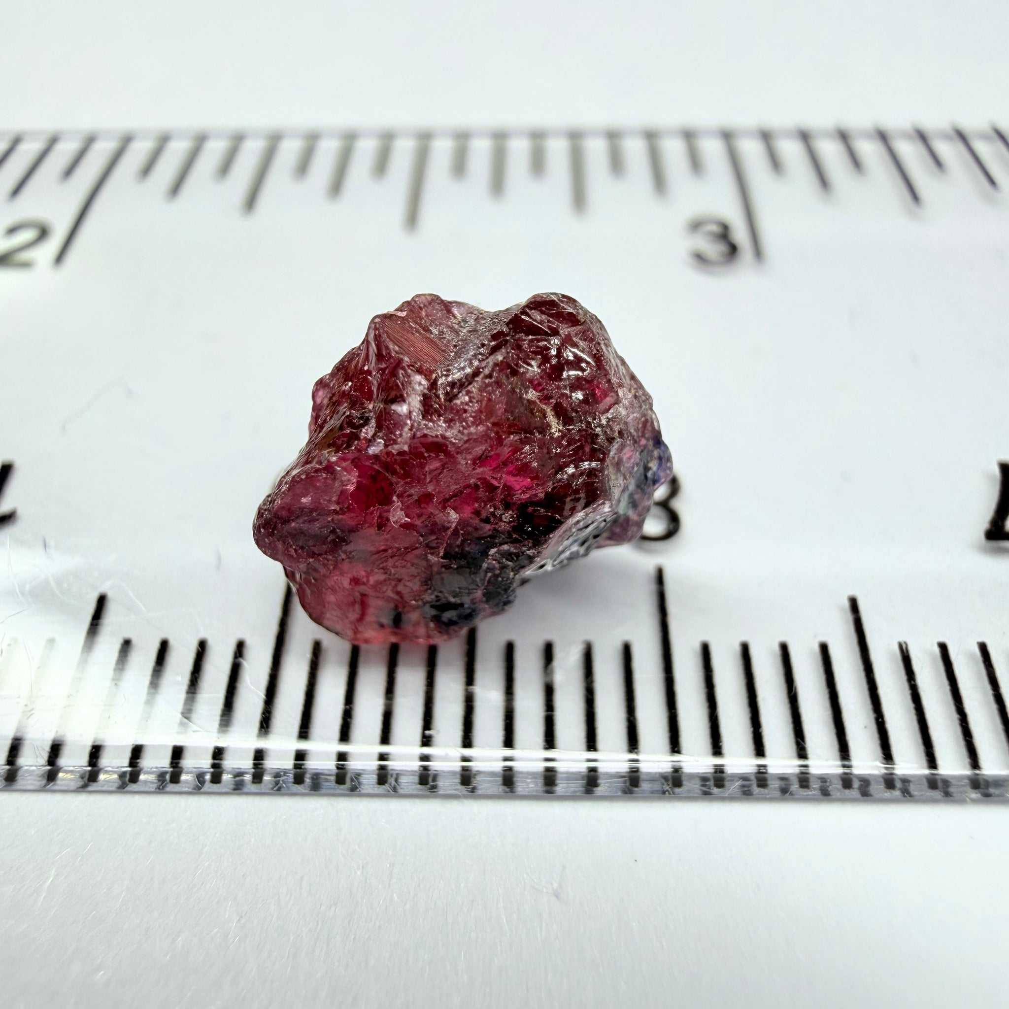 Winza Sapphire, 4.33ct, Winza, Tanzania, Untreated Unheated. There is a dividing crack in the middle, stone will need to be split in 2, one side would be vs-si, the other is smaller and si