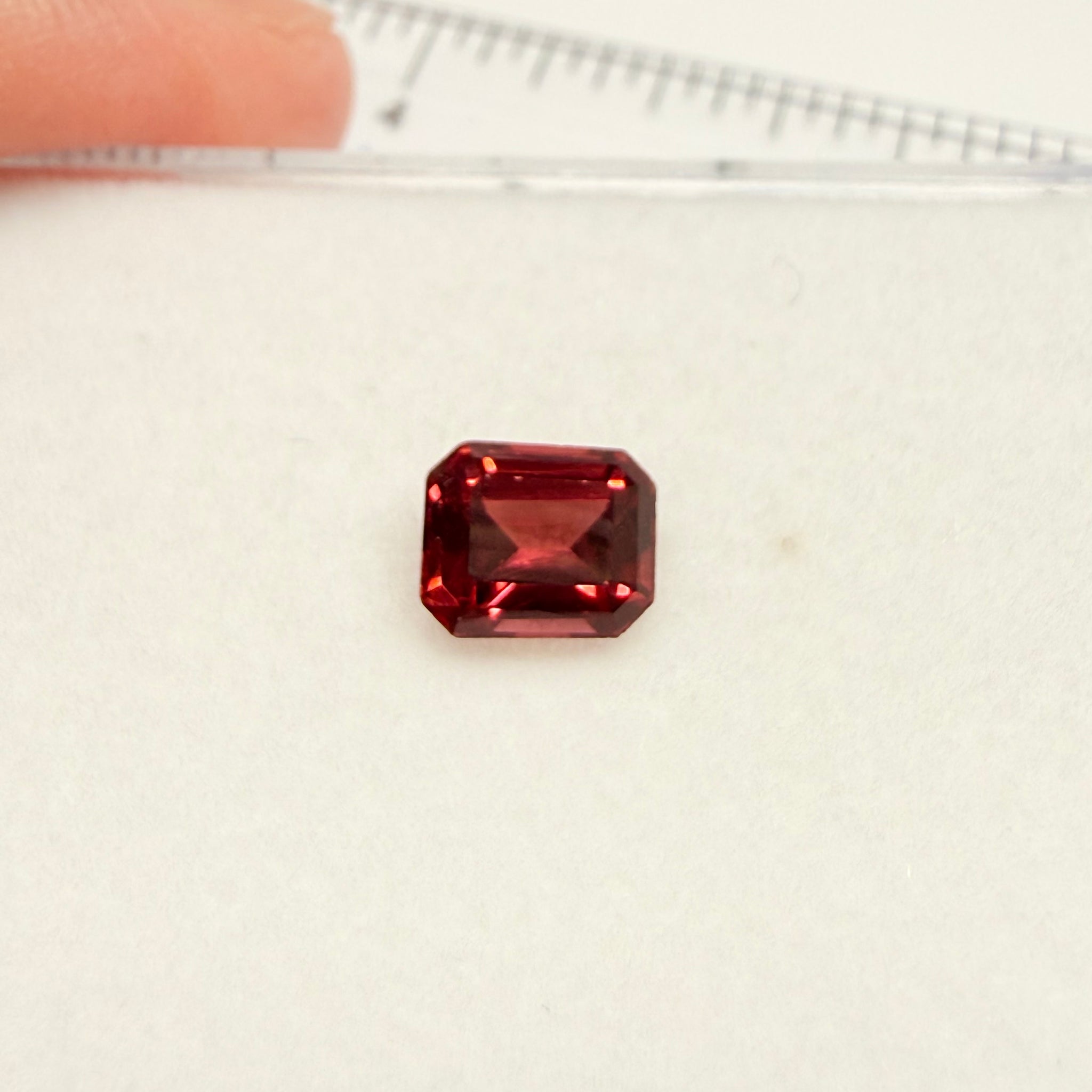 Garnet, 1.58ct, Tanzania, Untreated Unheated, native cut