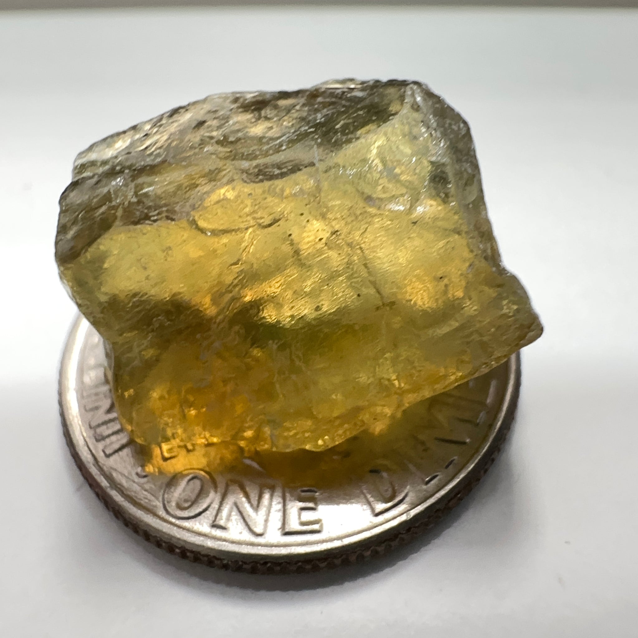 Apatite, 11.72ct, Tanzania, Untreated Unheated, VS with slight silk