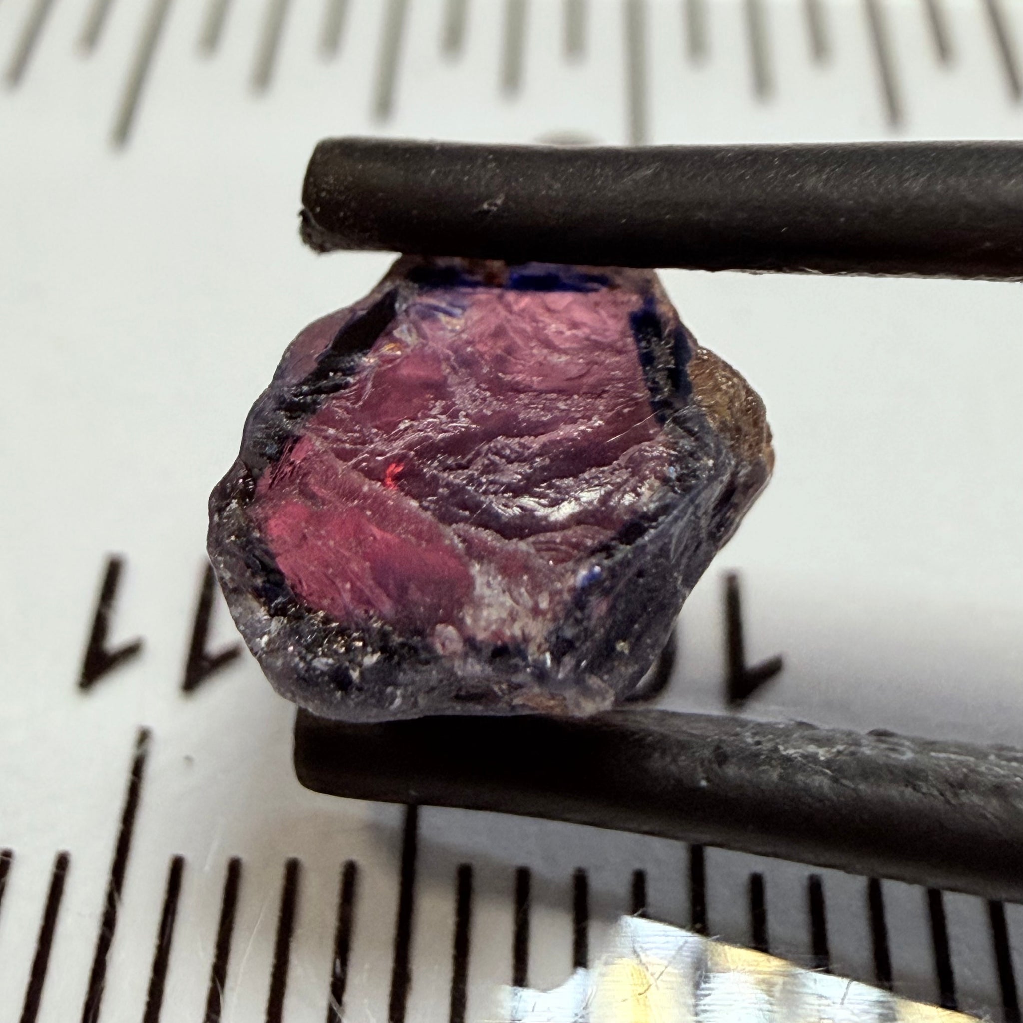 Winza Sapphire, 4.09ct, Winza, Tanzania, Untreated Unheated, vs- vvs and slightly cloudy