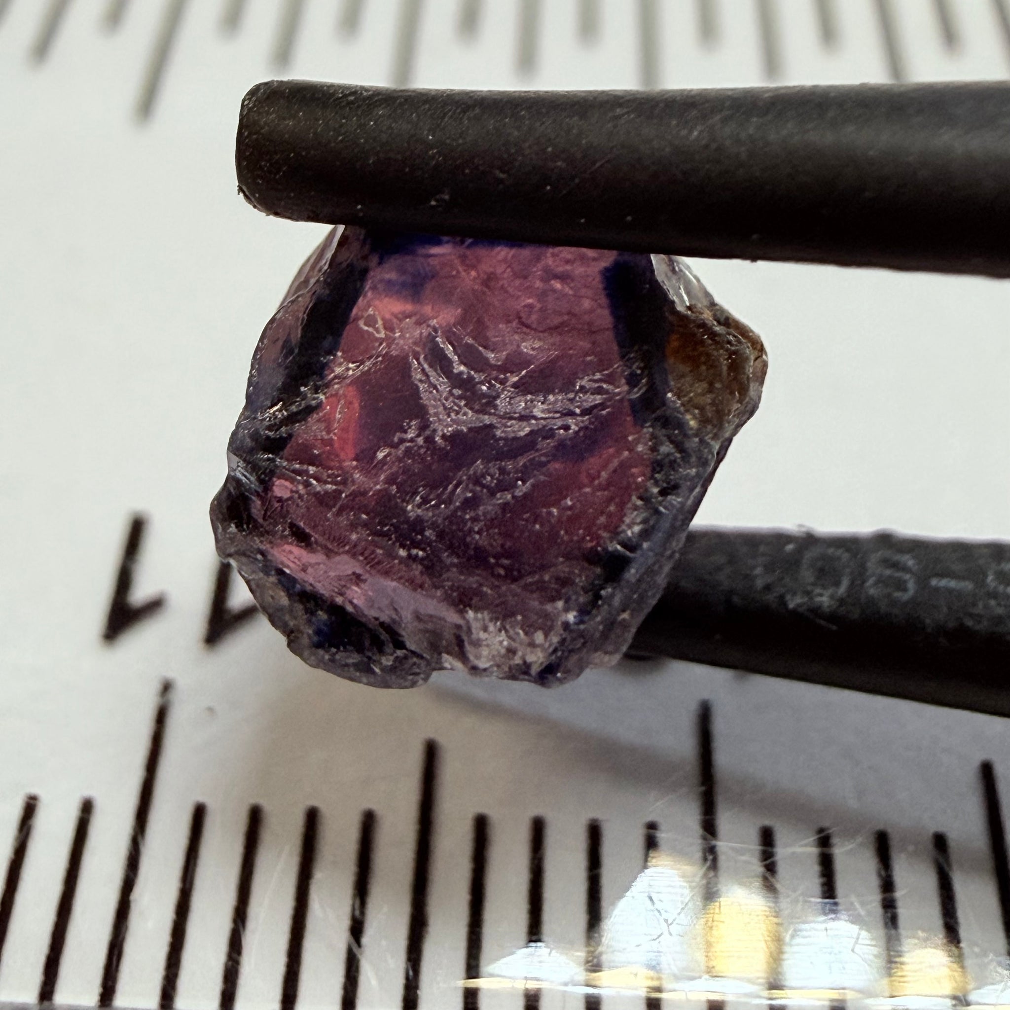 Winza Sapphire, 4.09ct, Winza, Tanzania, Untreated Unheated, vs- vvs and slightly cloudy