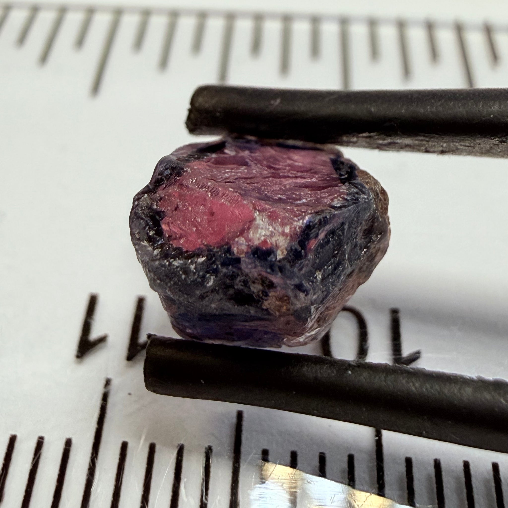 Winza Sapphire, 4.09ct, Winza, Tanzania, Untreated Unheated, vs- vvs and slightly cloudy