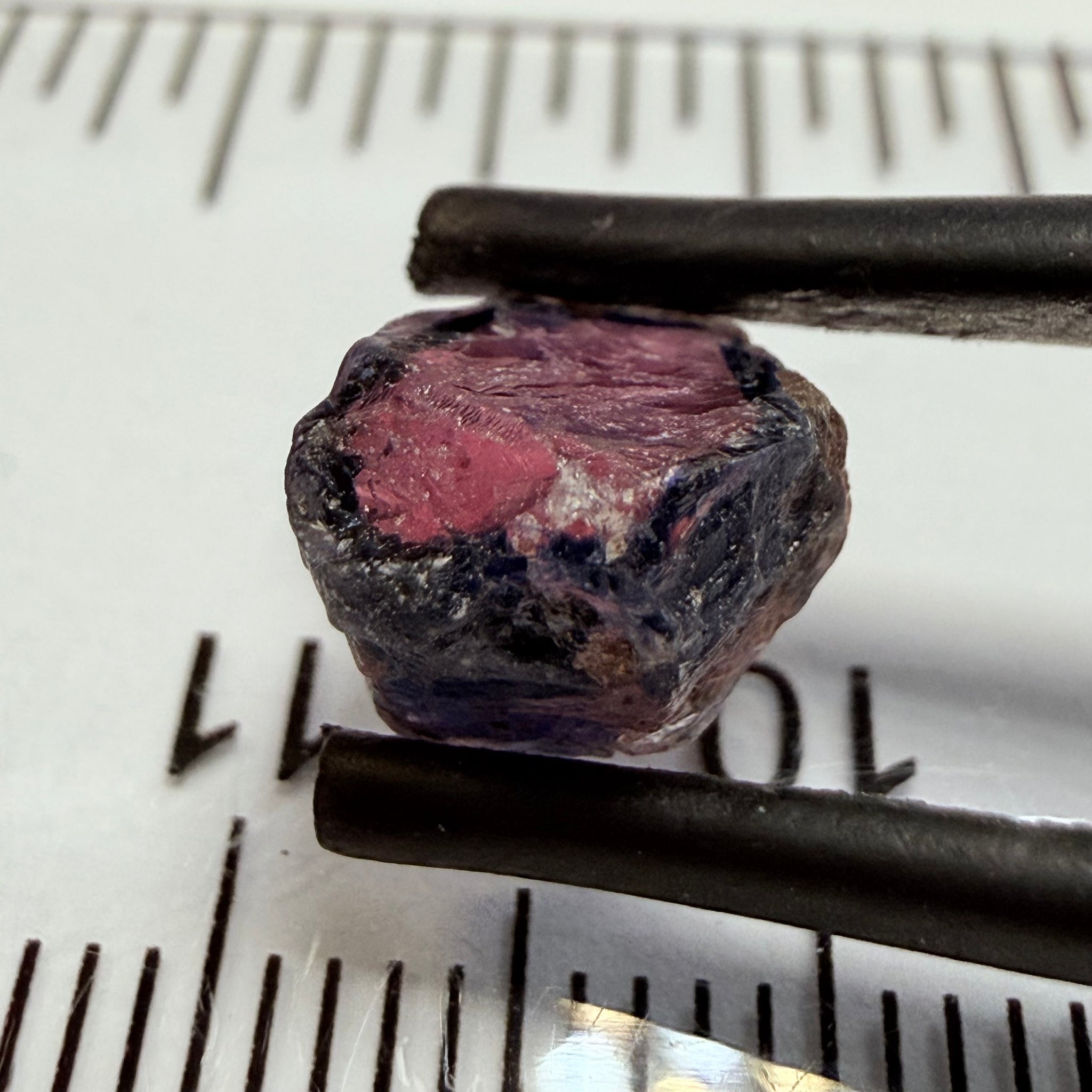Winza Sapphire, 4.09ct, Winza, Tanzania, Untreated Unheated, vs- vvs and slightly cloudy