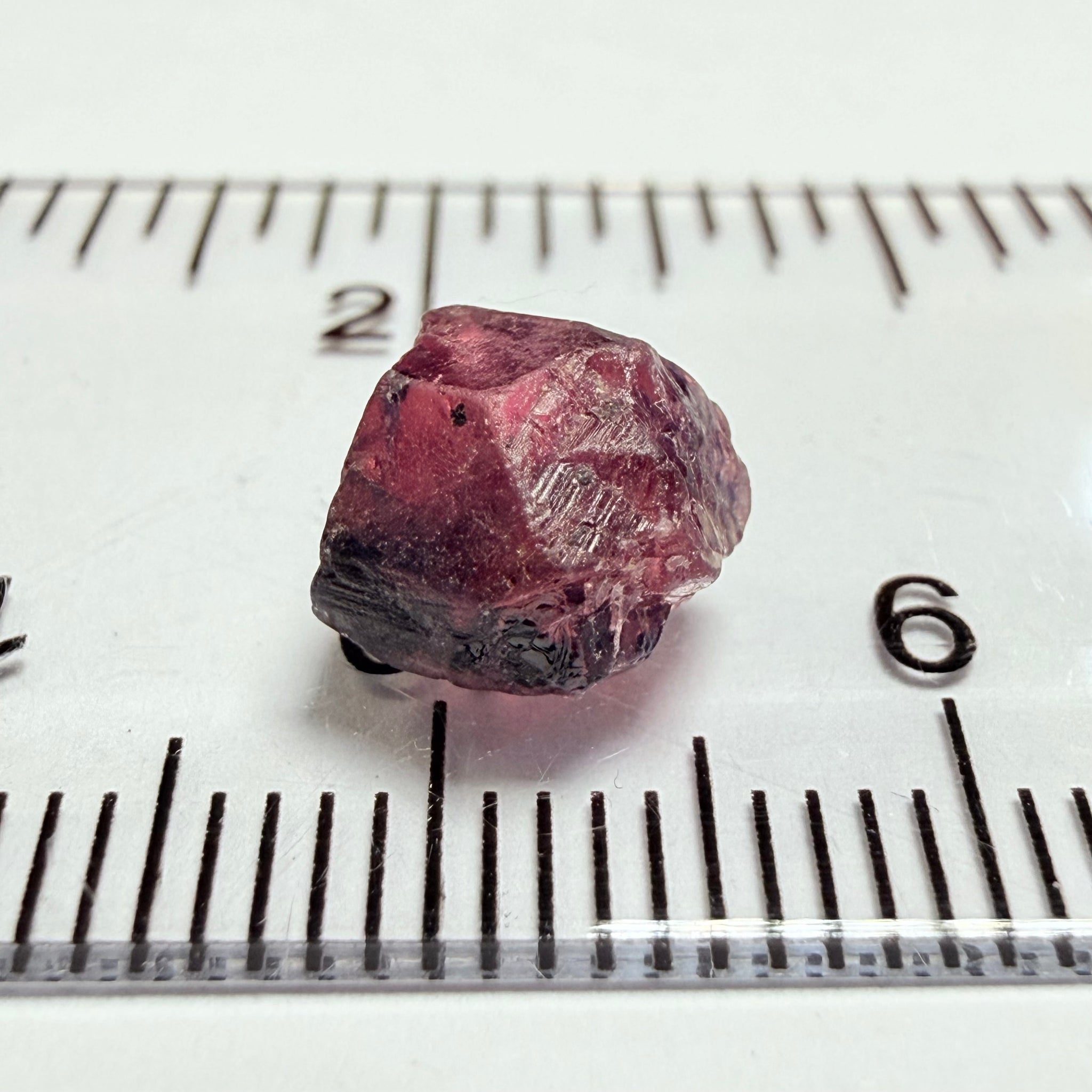 Winza Sapphire, 3.52ct, Winza, Tanzania, Untreated Unheated, cracks on the outside that will need to be removed before faceting, rest vs- vvs, see the brighter backlit pics, I have indicated crack positions