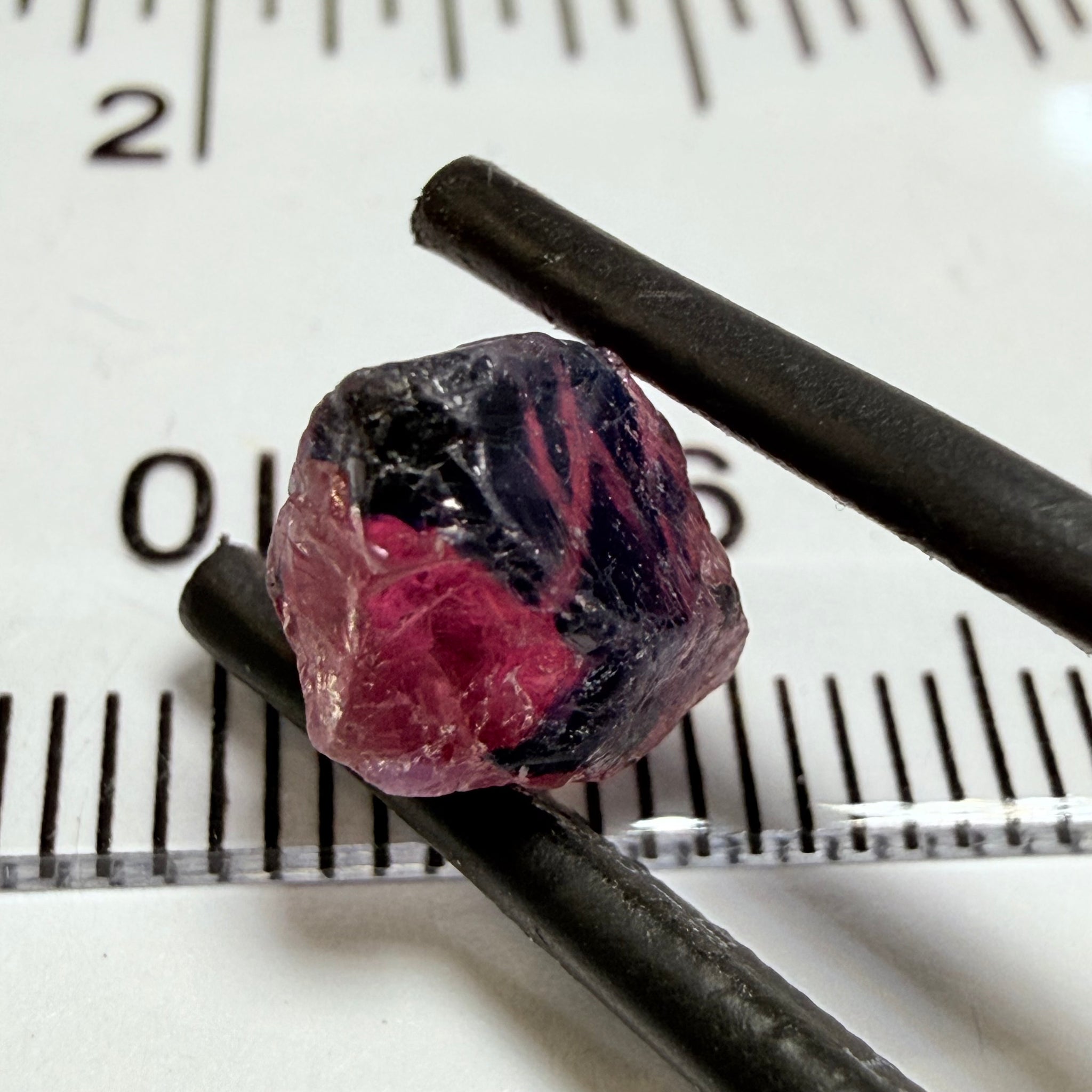 Winza Sapphire, 3.52ct, Winza, Tanzania, Untreated Unheated, cracks on the outside that will need to be removed before faceting, rest vs- vvs, see the brighter backlit pics, I have indicated crack positions