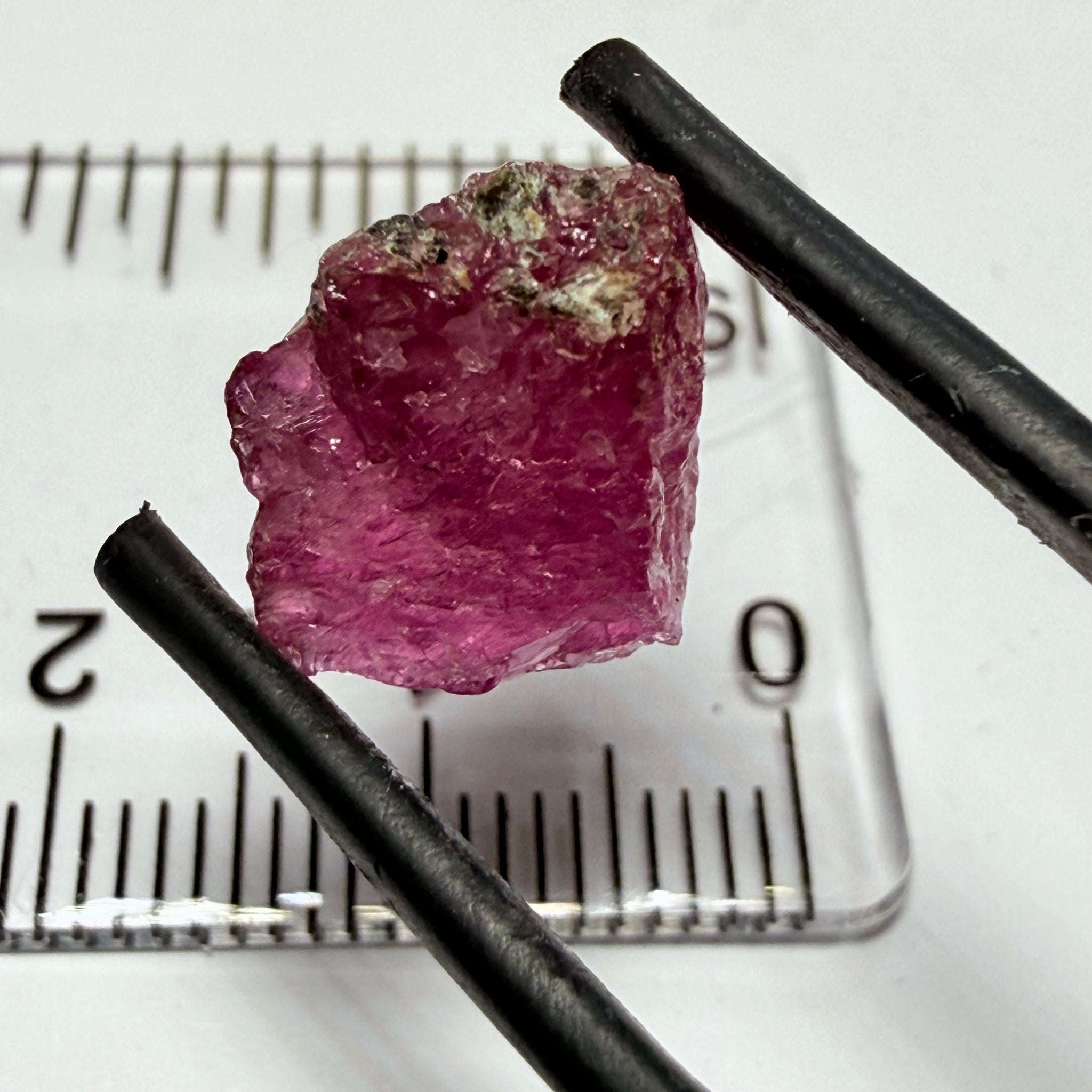 Winza Sapphire, 7.92ct, Winza, Tanzania, Untreated Unheated, heavily included but can be faceted/cabbed