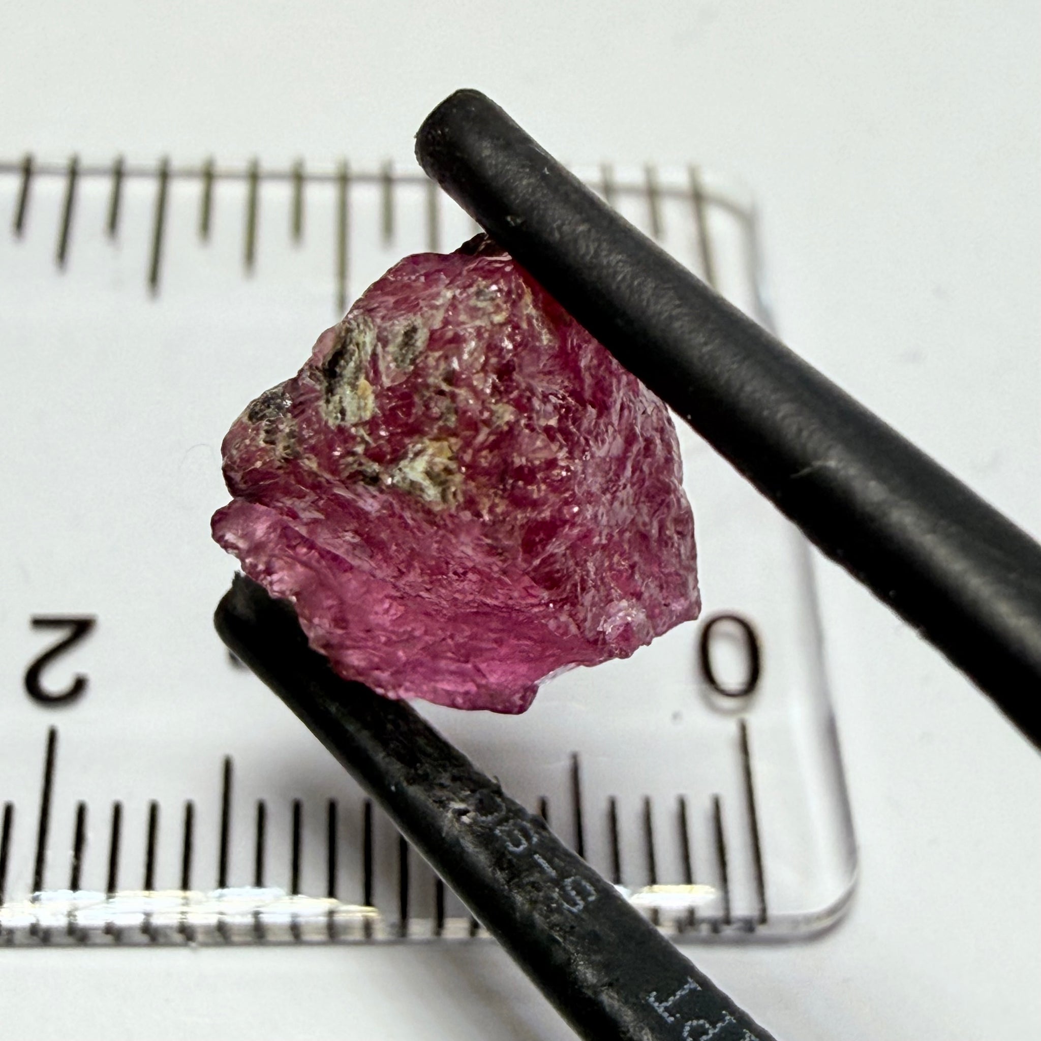 Winza Sapphire, 7.92ct, Winza, Tanzania, Untreated Unheated, heavily included but can be faceted/cabbed