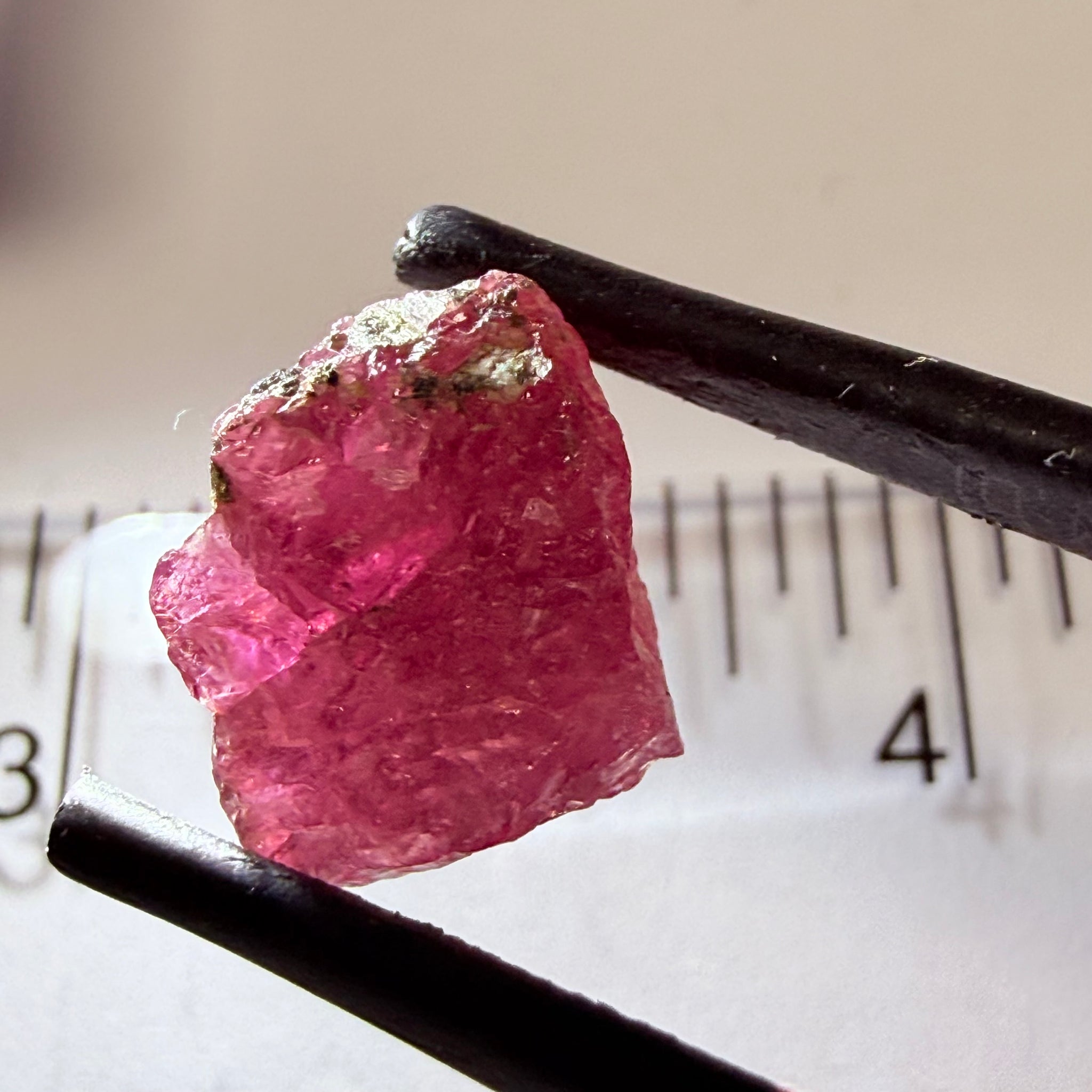 Winza Sapphire, 7.92ct, Winza, Tanzania, Untreated Unheated, heavily included but can be faceted/cabbed