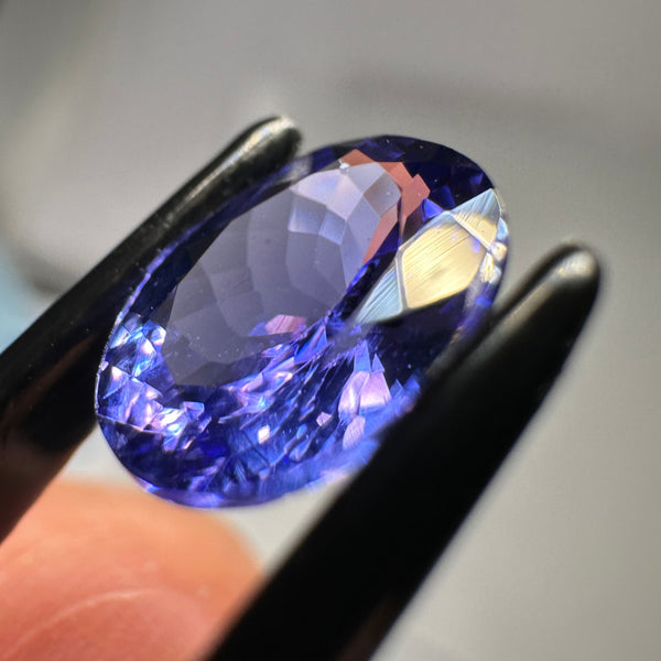 1.92ct Tanzanite, Merelani, Tanzania. Gently Heated. Small needle and inclusion on the side.