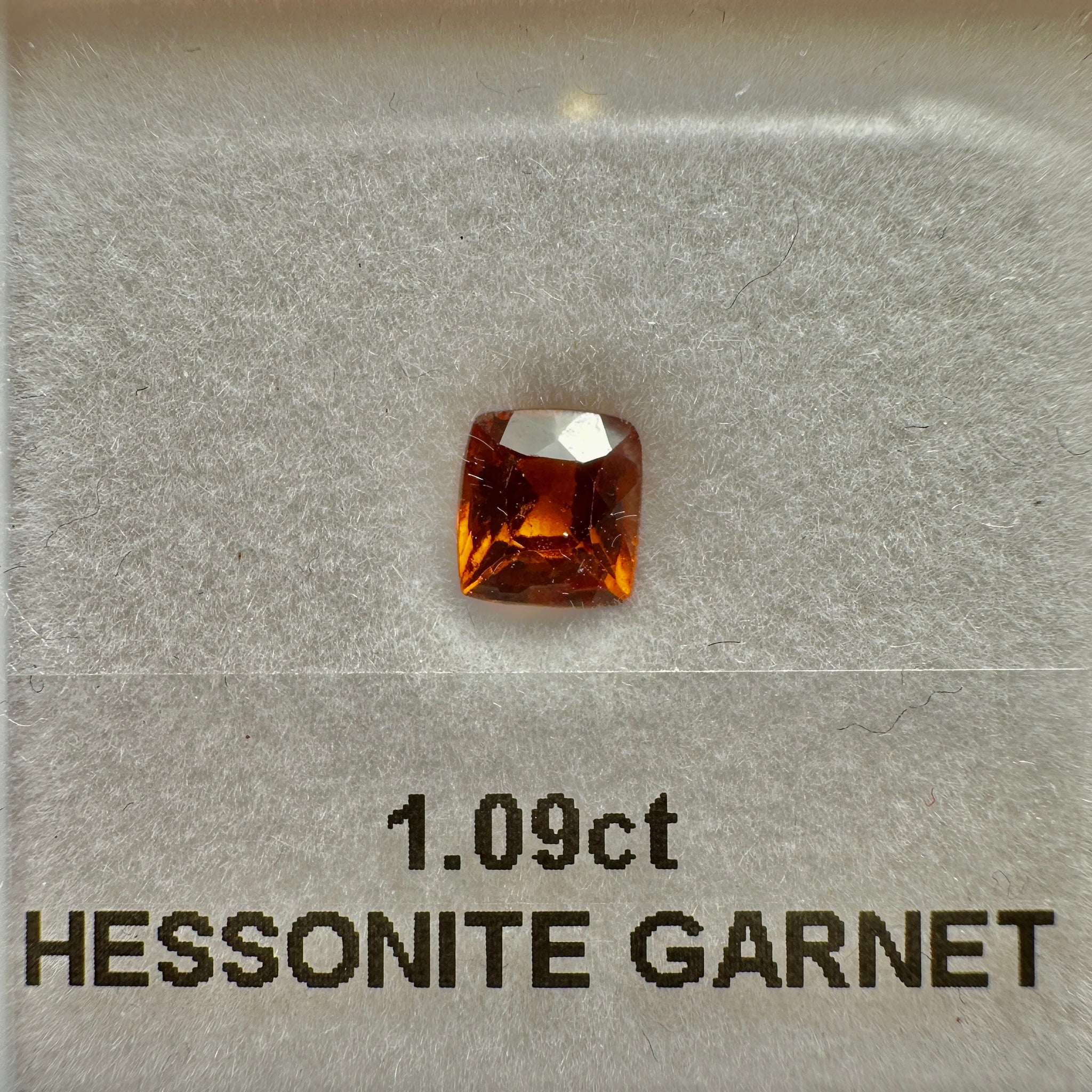 Hessonite Garnet, 1.09ct, Untreated Unheated, native cut