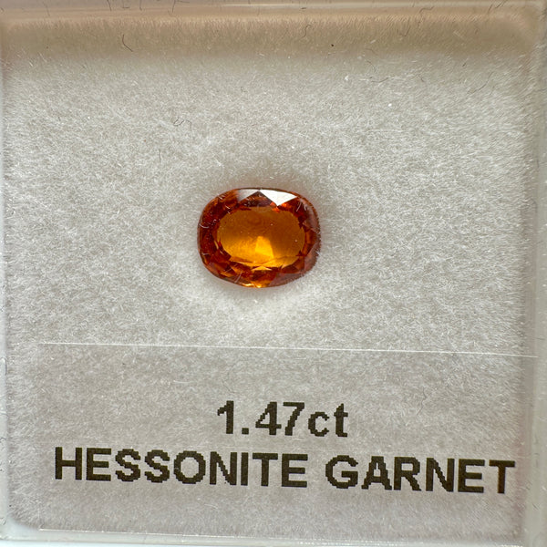 Hessonite Garnet, 1.47ct, Untreated Unheated, native cut