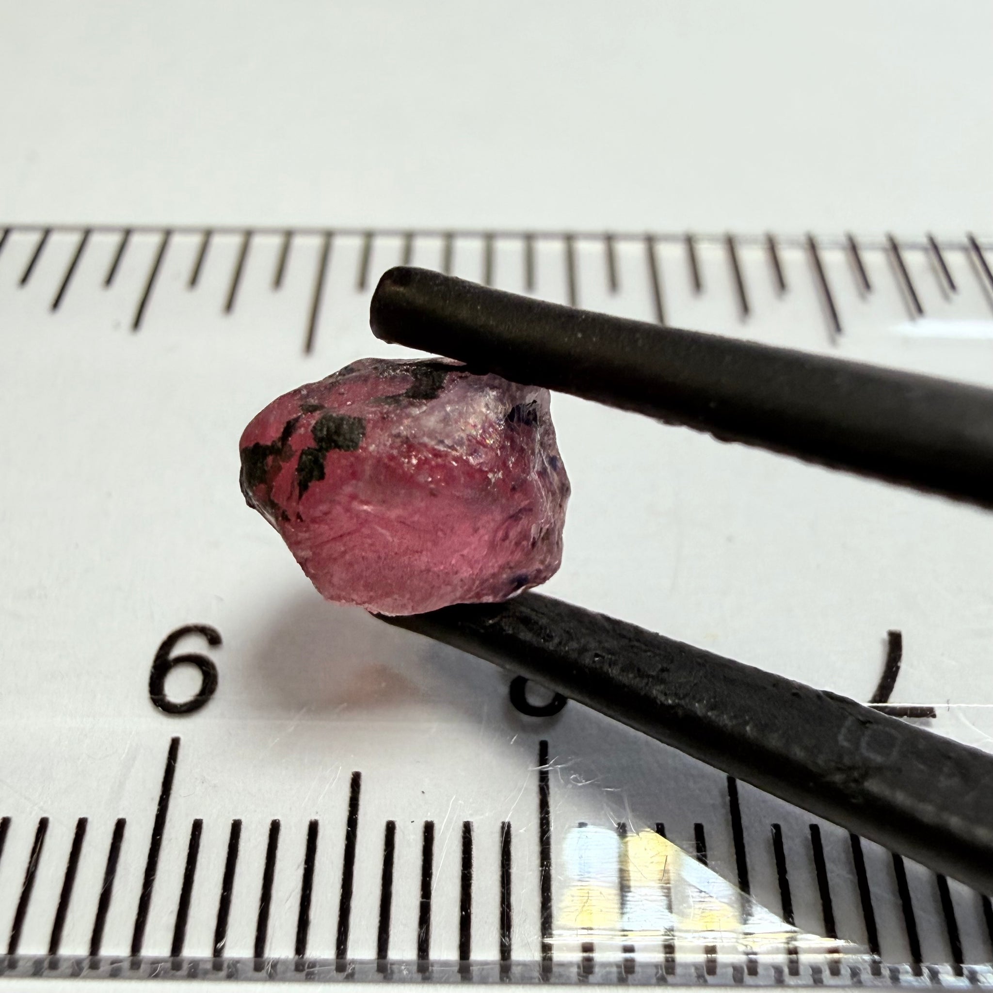 Winza Sapphire, 2.90ct, Winza, Tanzania, Untreated Unheated, slightly included