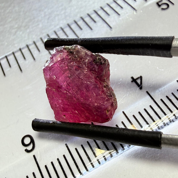 Winza Sapphire, 9.23ct, Winza, Tanzania, Untreated Unheated, included but can be faceted with inclusions, see backlit pics and video