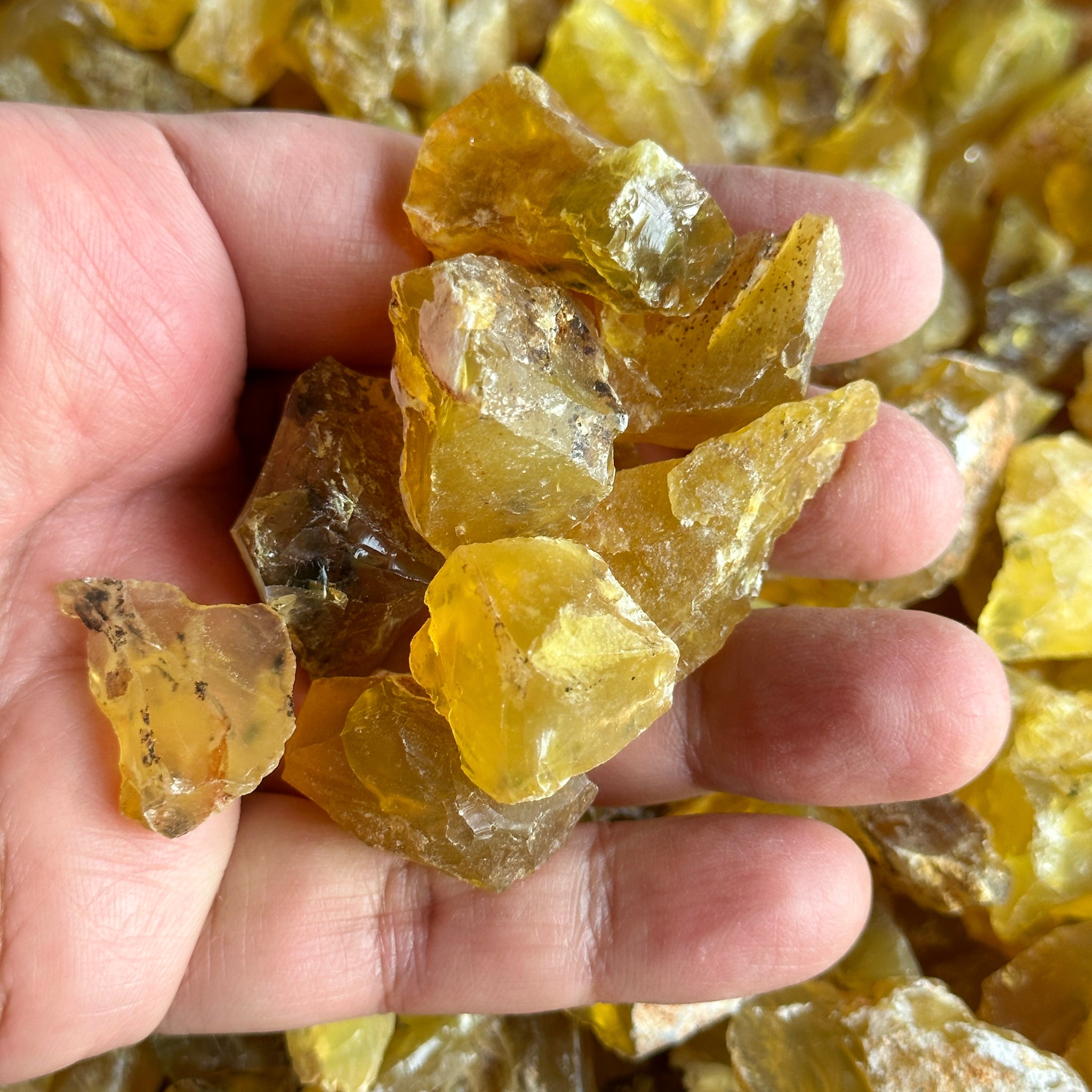 Honey Opal, Kigoma, Tanzania, 1 Kilo Bag, great for cabbing and faceting, (see close-ups in photos), polishes really well, if you want to see how polished cabs from this material looks reach out, also good for retailing and selling at shows