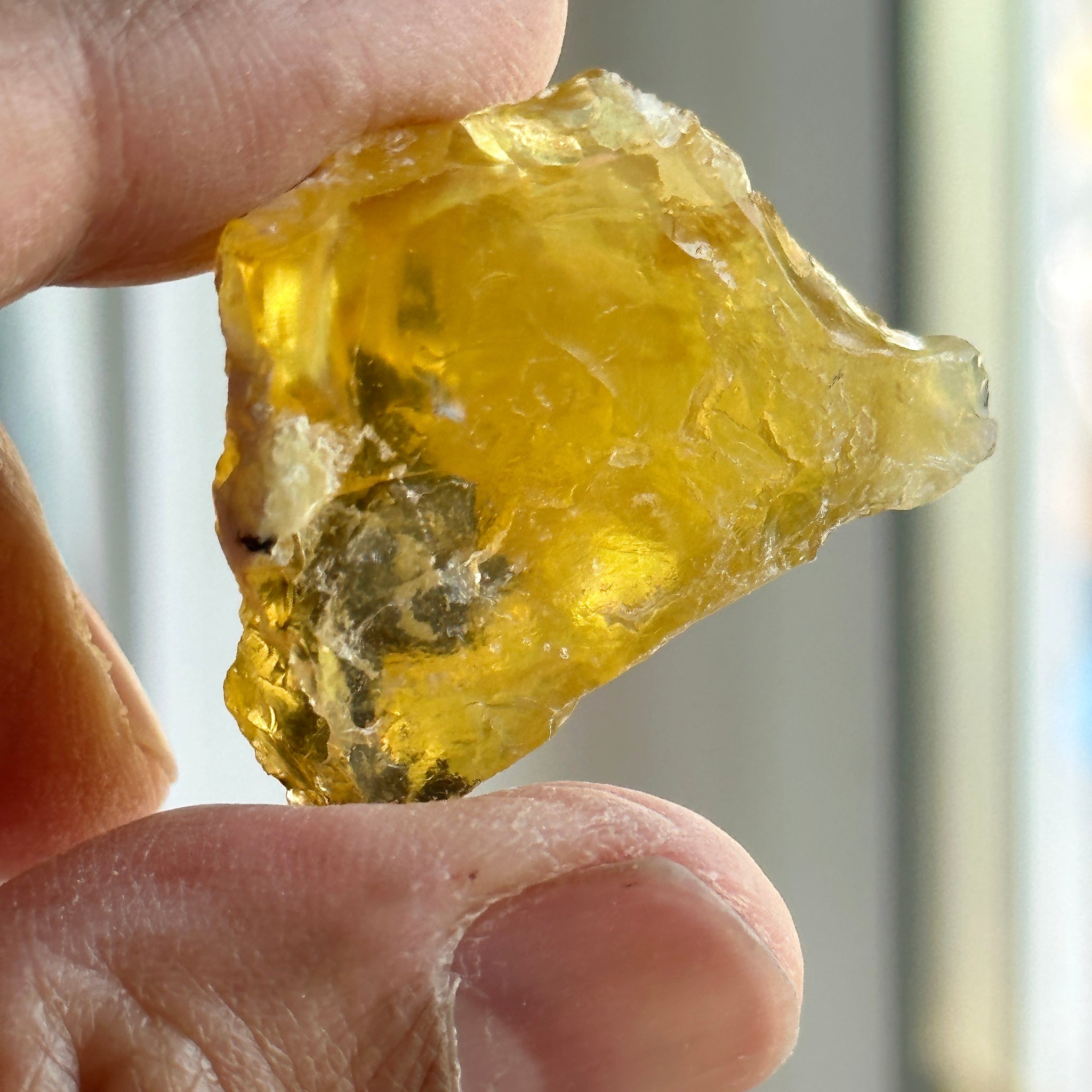 Opal, Tanzania, transparent to translucent, small sizes, per PIECE, cabbing and faceting rough