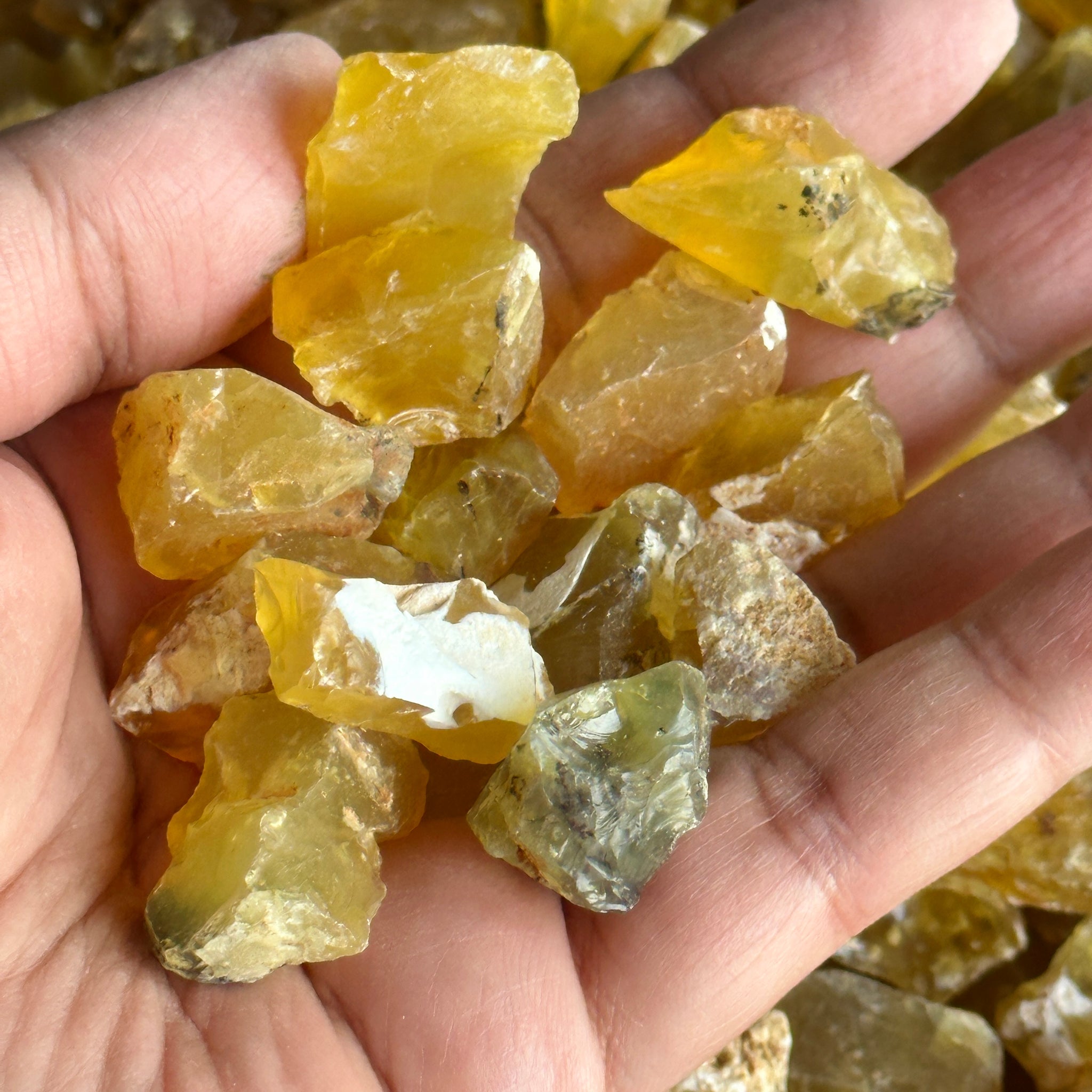 Honey Opal, Kigoma, Tanzania, 1 Kilo Bag, great for cabbing and faceting, (see close-ups in photos), polishes really well, if you want to see how polished cabs from this material looks reach out, also good for retailing and selling at shows