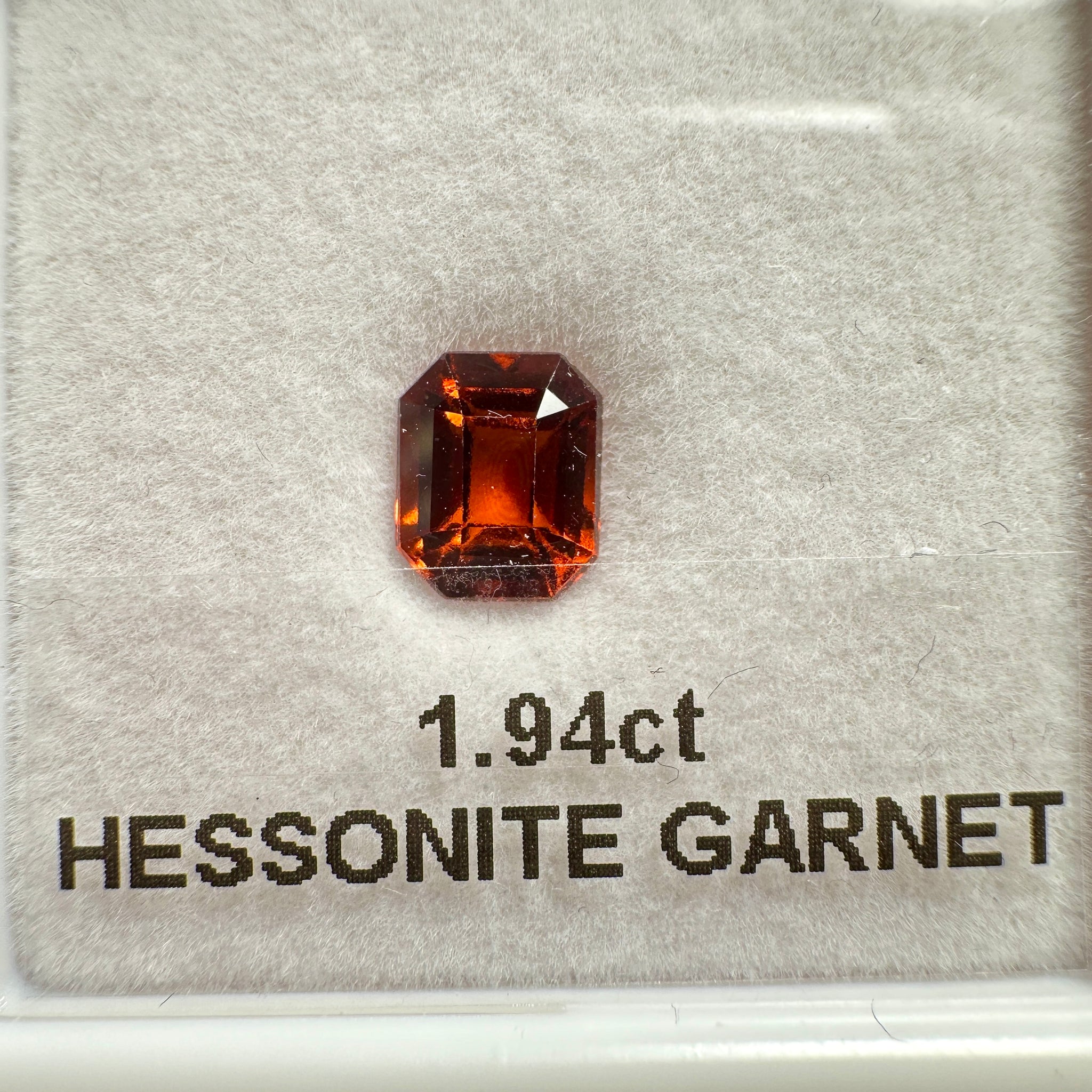 Hessonite Garnet, 1.94ct, Untreated Unheated, native cut