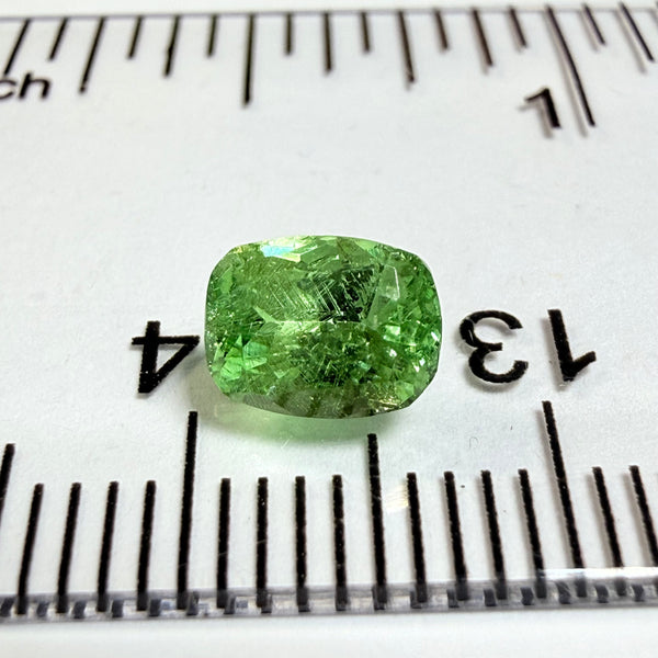 Tsavorite Garnet, 0.97ct, Tanzania, Untreated Unheated